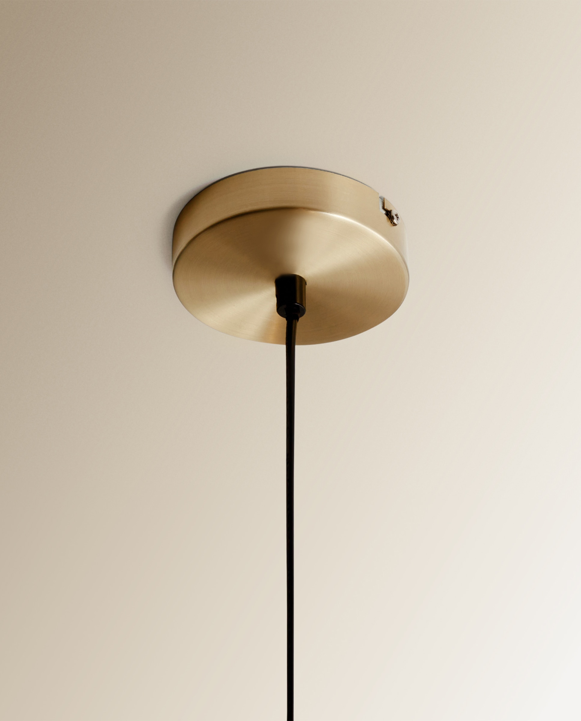 Candeeiro de tecto Gibson Ouro-5