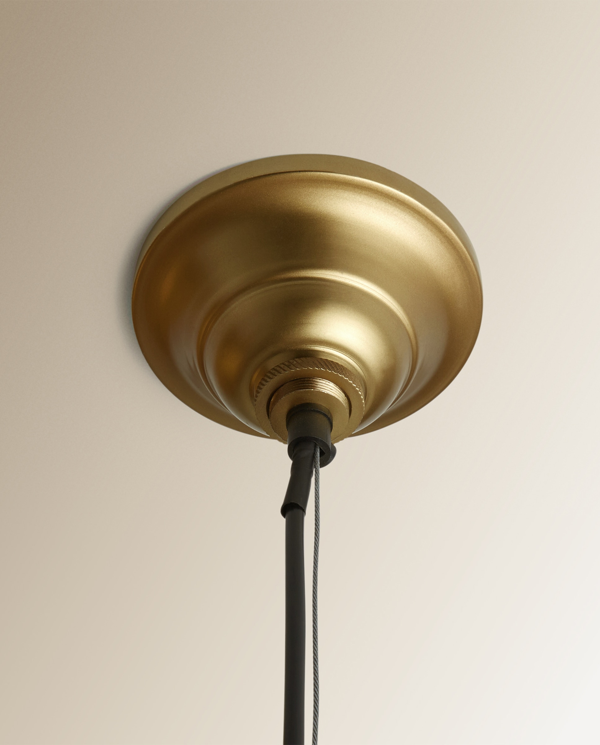 Candeeiro de Teto Tribeca Ouro-6