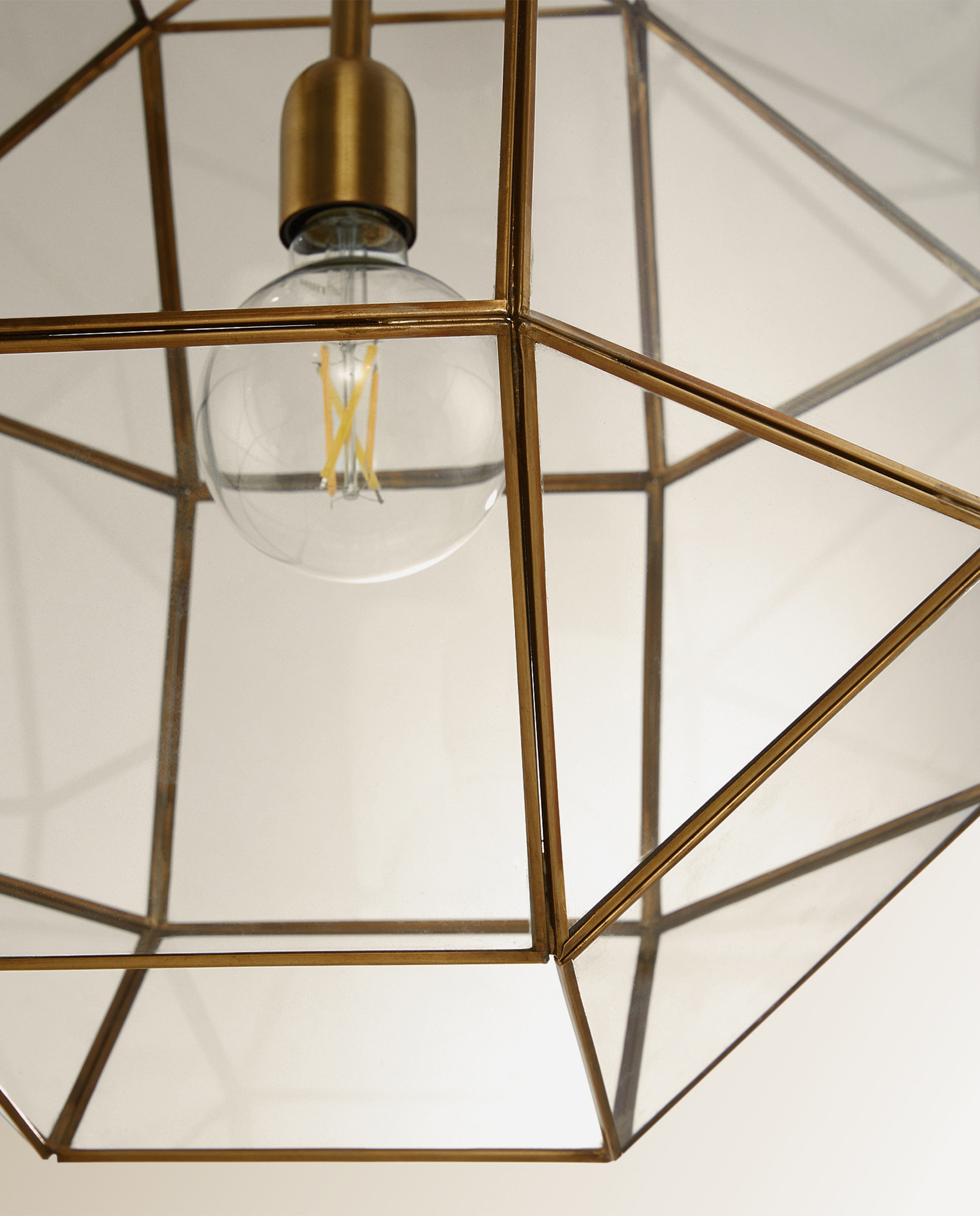 Candeeiro de Teto Bera Ouro-4