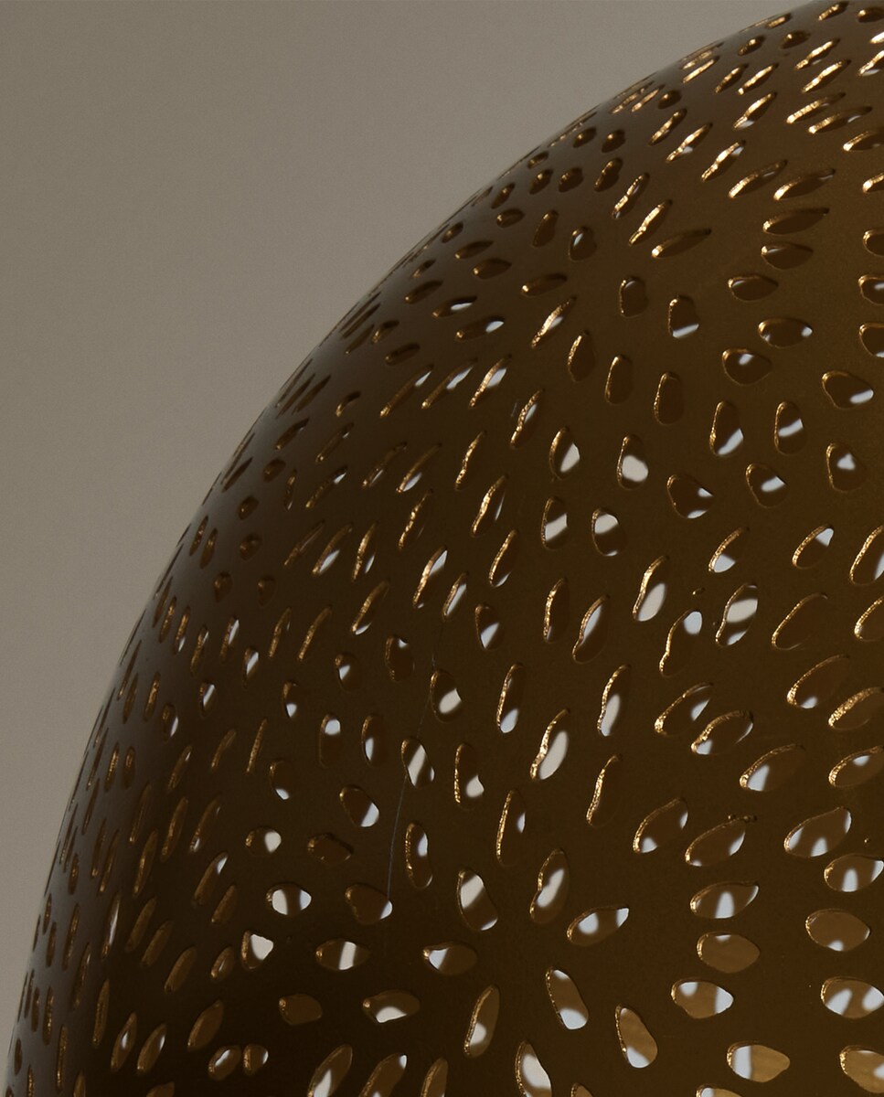 Candeeiro de Teto Bola Andrea Ouro-4