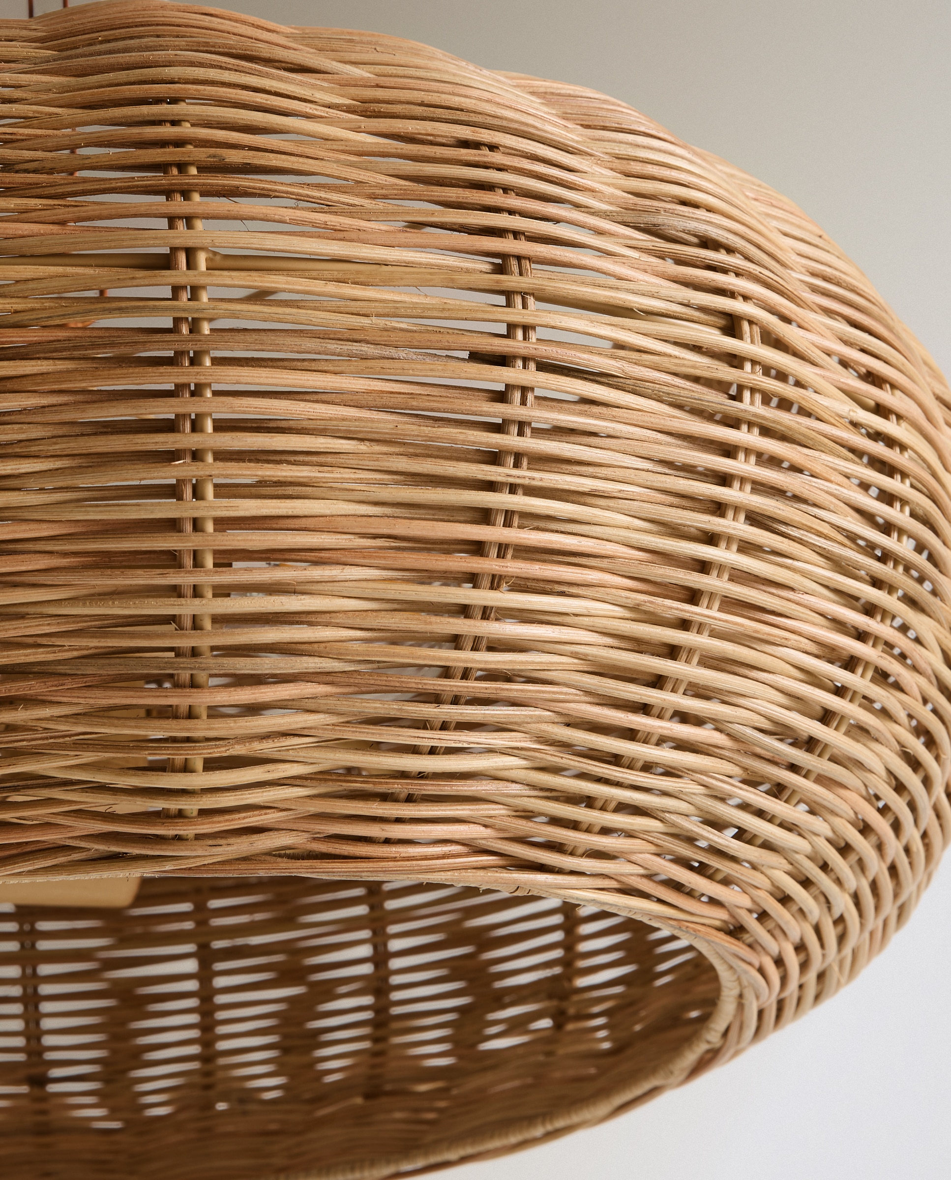 Candeeiro de teto em rattan feito à mão Laos Natural-4
