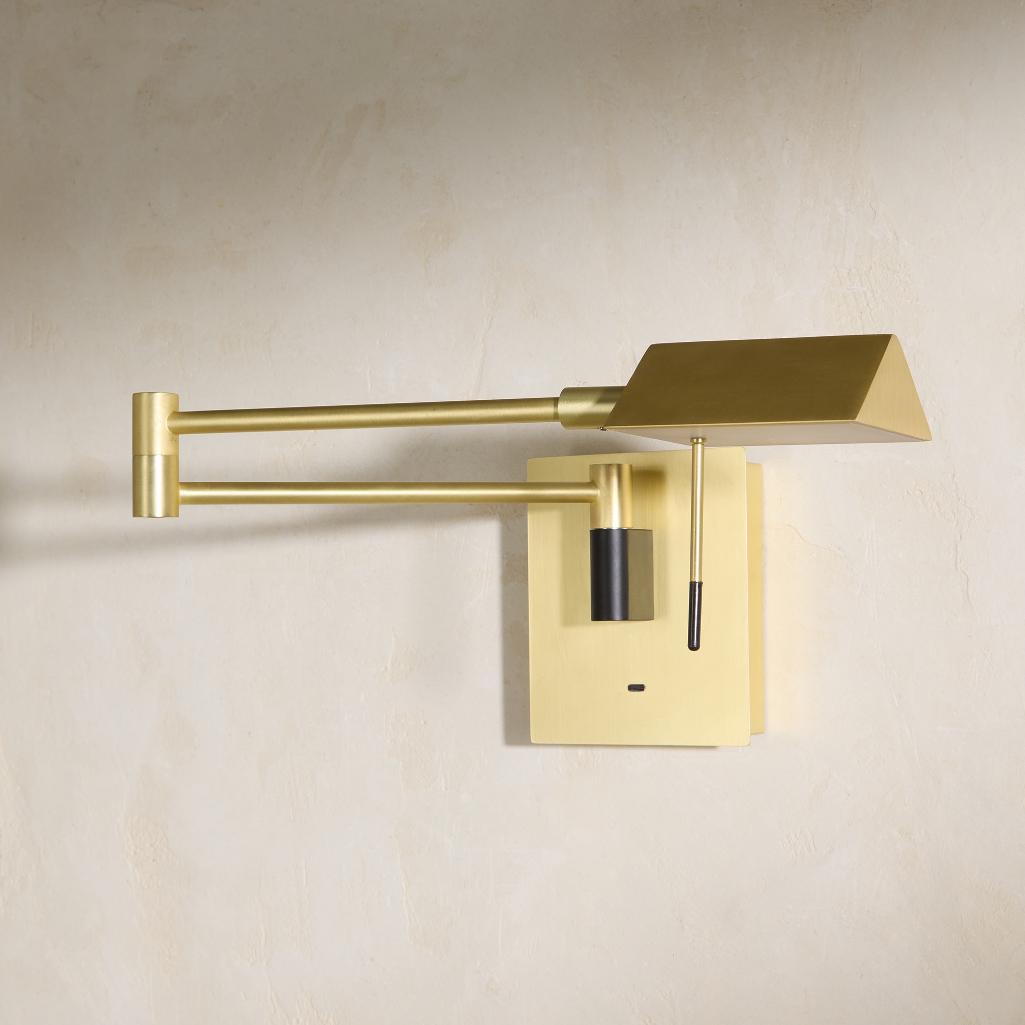 Aplique de Parede com LED Integrado Lite Ouro-1