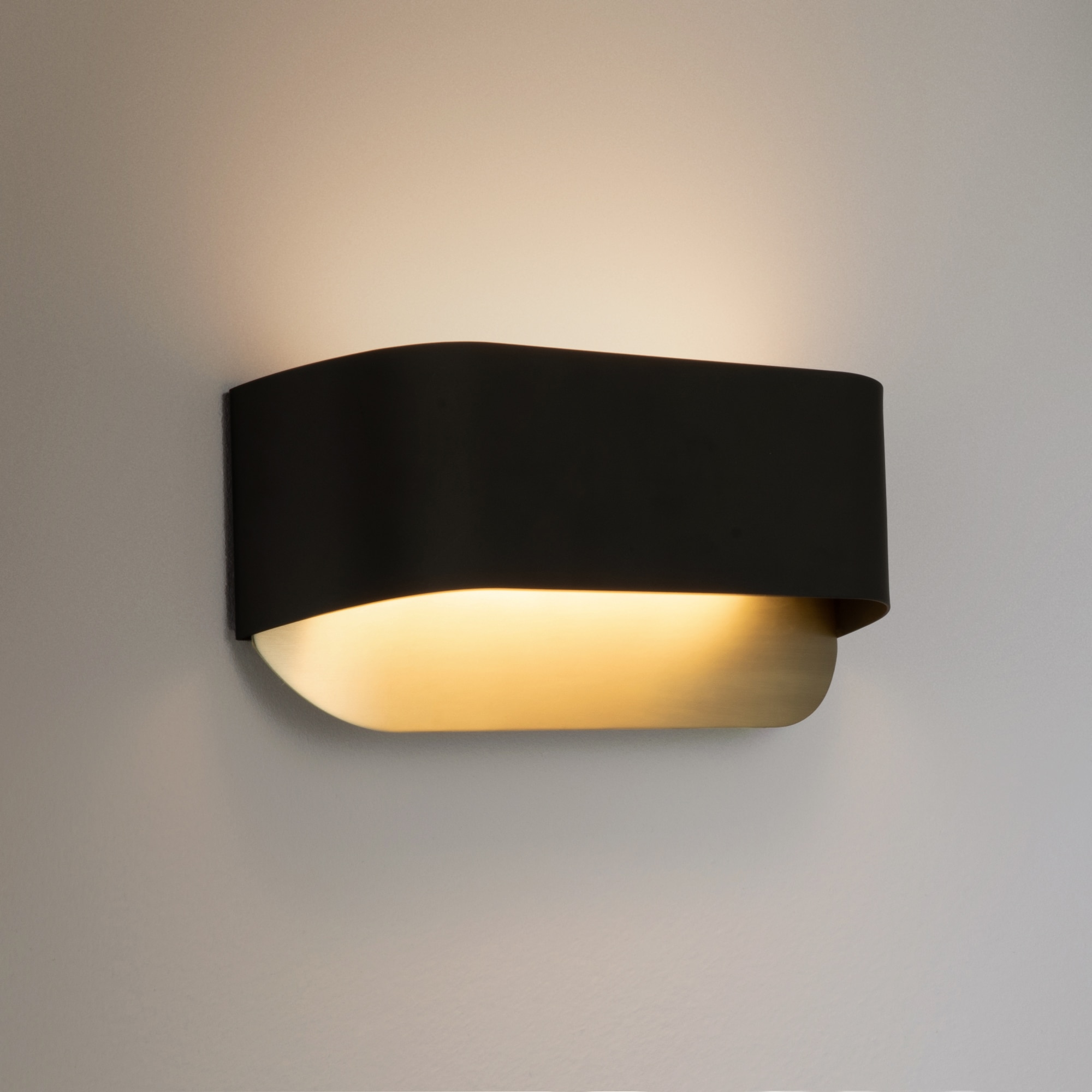 Aplique de Parede com LED Integrado Dana Preto mate-3