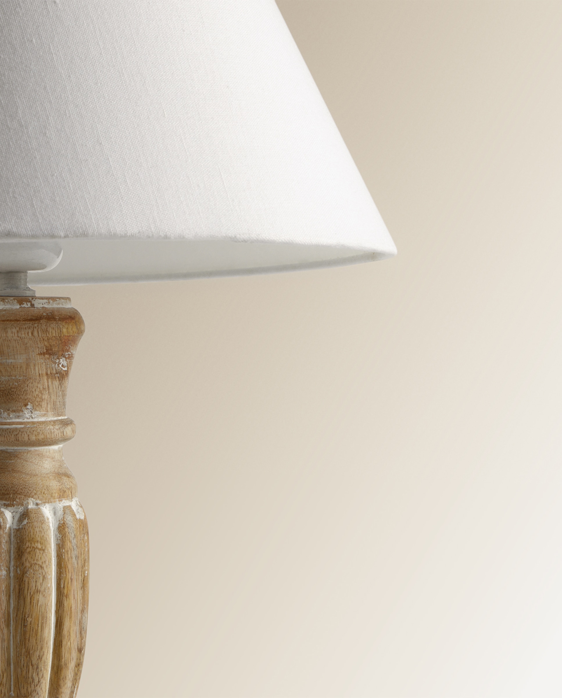 Candeeiro de mesa Frey Natural-3