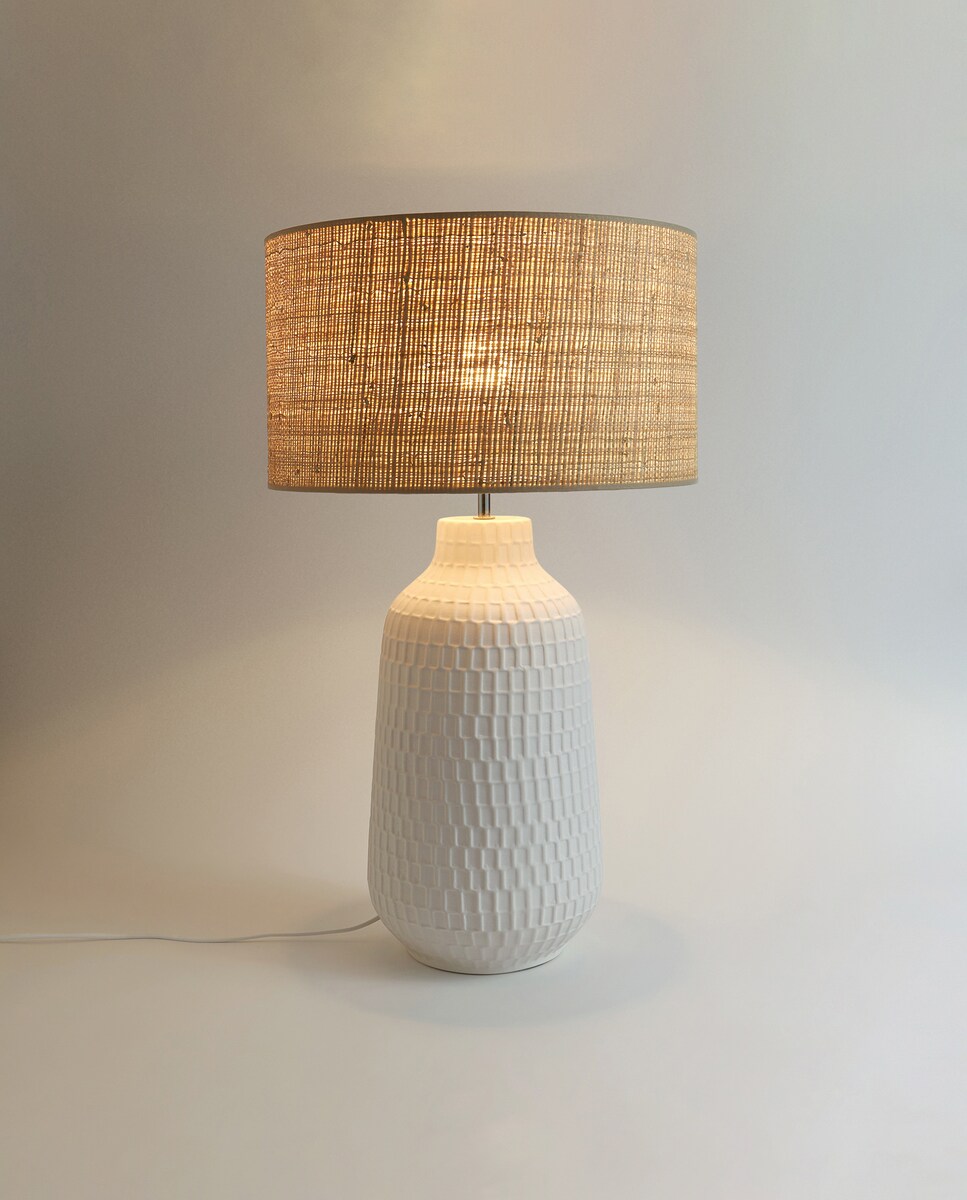 Candeeiro de Mesa Yuca em Cerâmica Branco-2