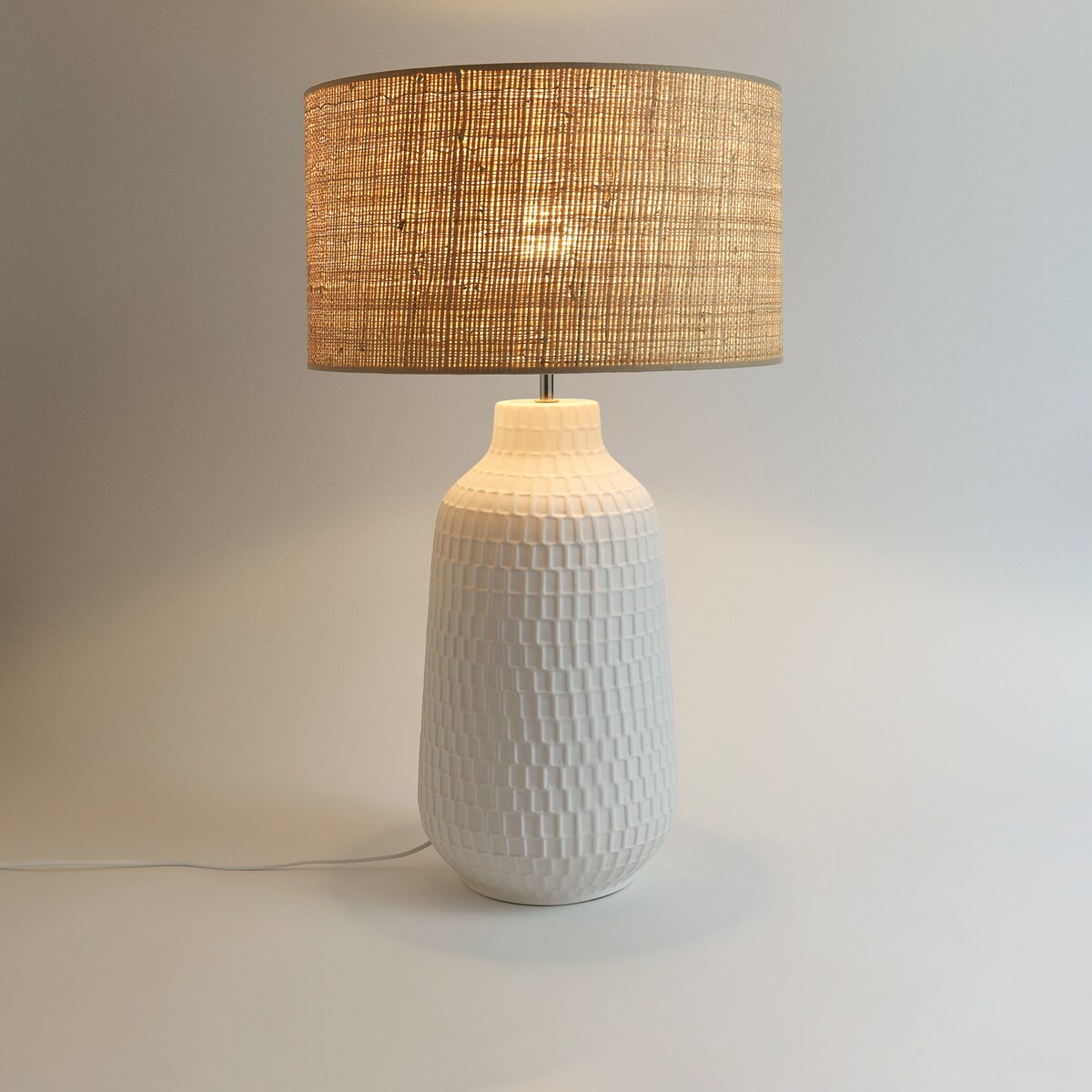 Candeeiro de Mesa Yuca em Cerâmica Branco-3