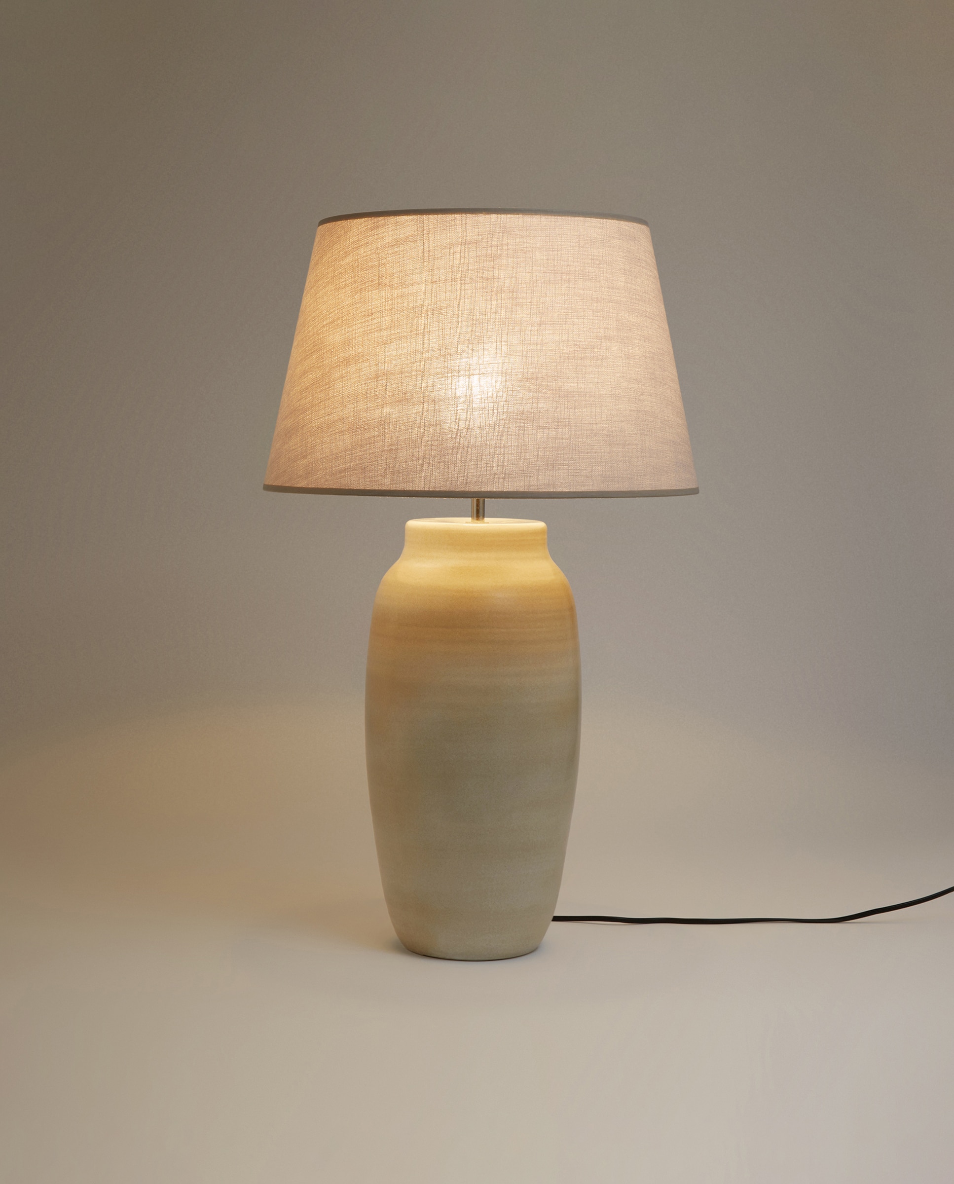 Candeeiro de Mesa Jara Grande de Cerâmica Bege-2