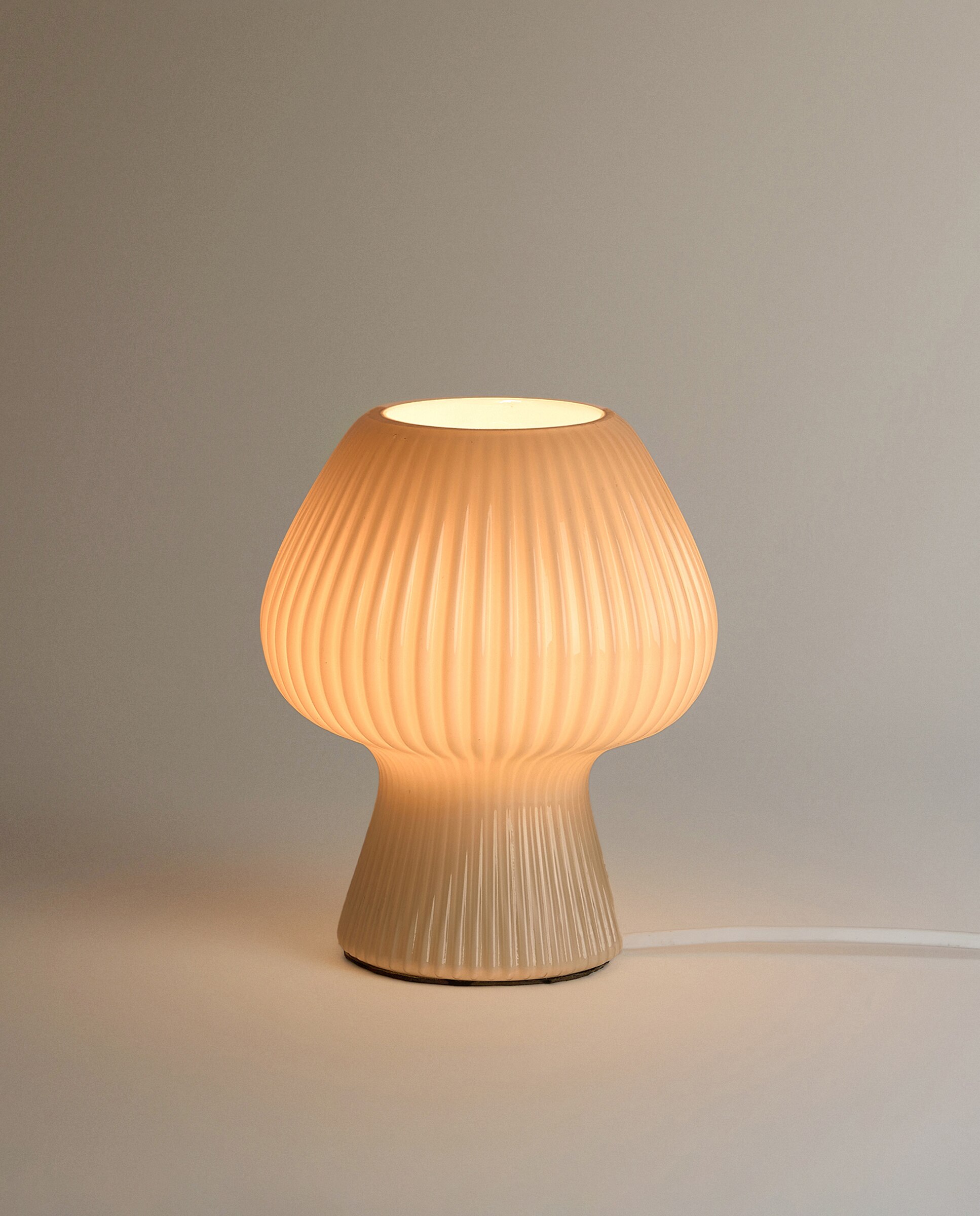 Lámpara de mesa auxiliar Lucía El Corte Inglés - Beige Beige-3