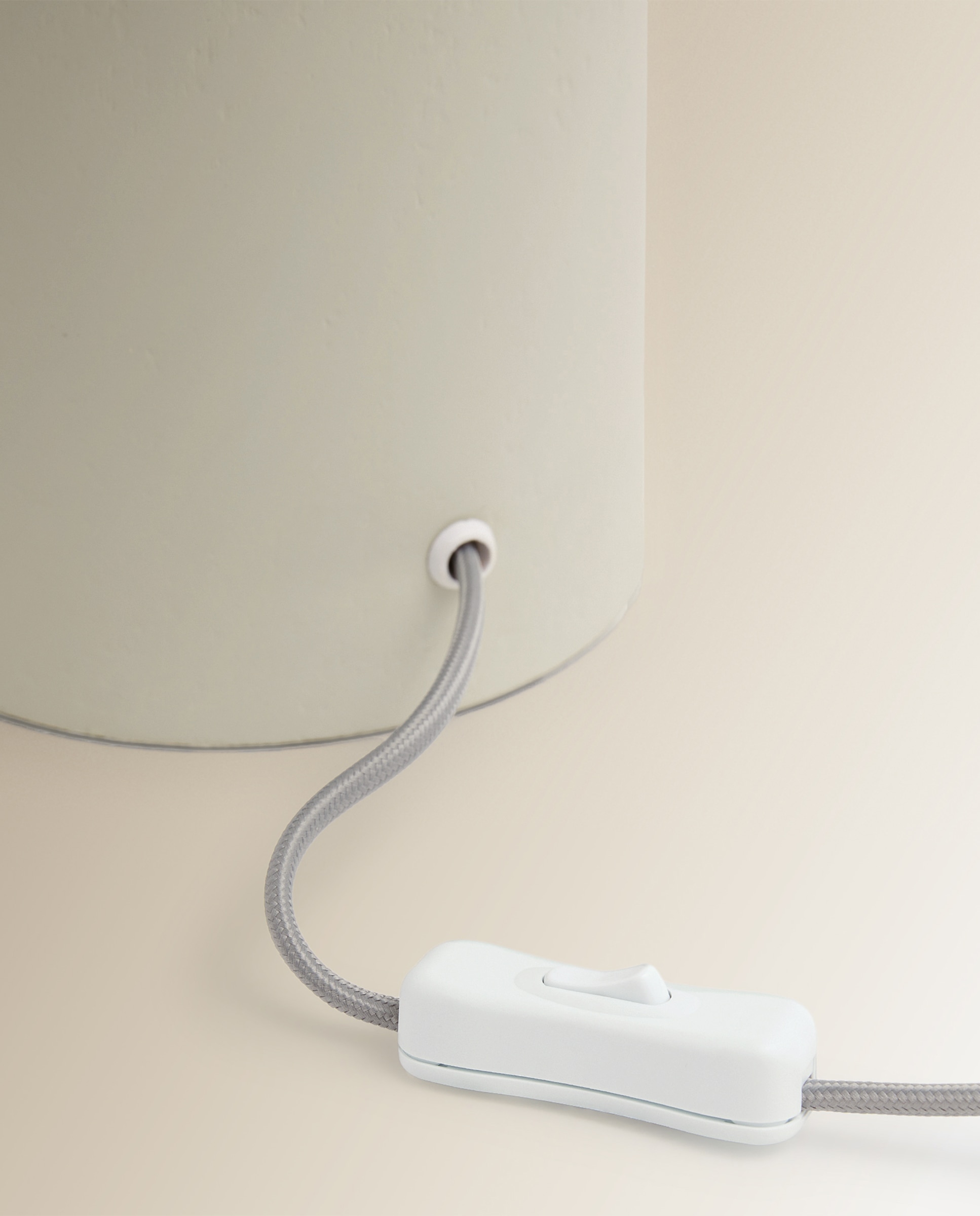 Candeeiro de Mesa Raw em Cimento Cinzento-4