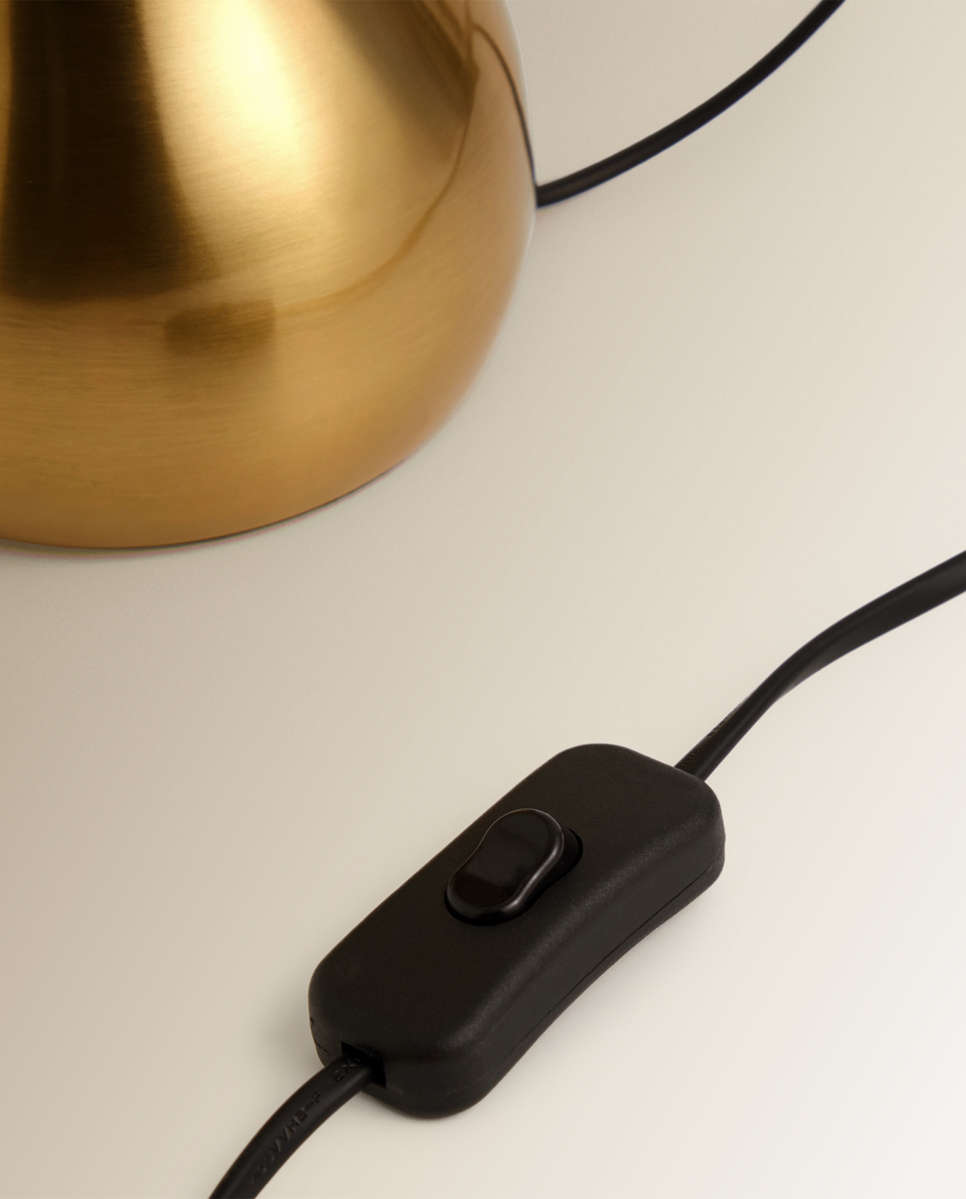 Lámpara de mesa New Dot El Corte Inglés - Oro Oro-3