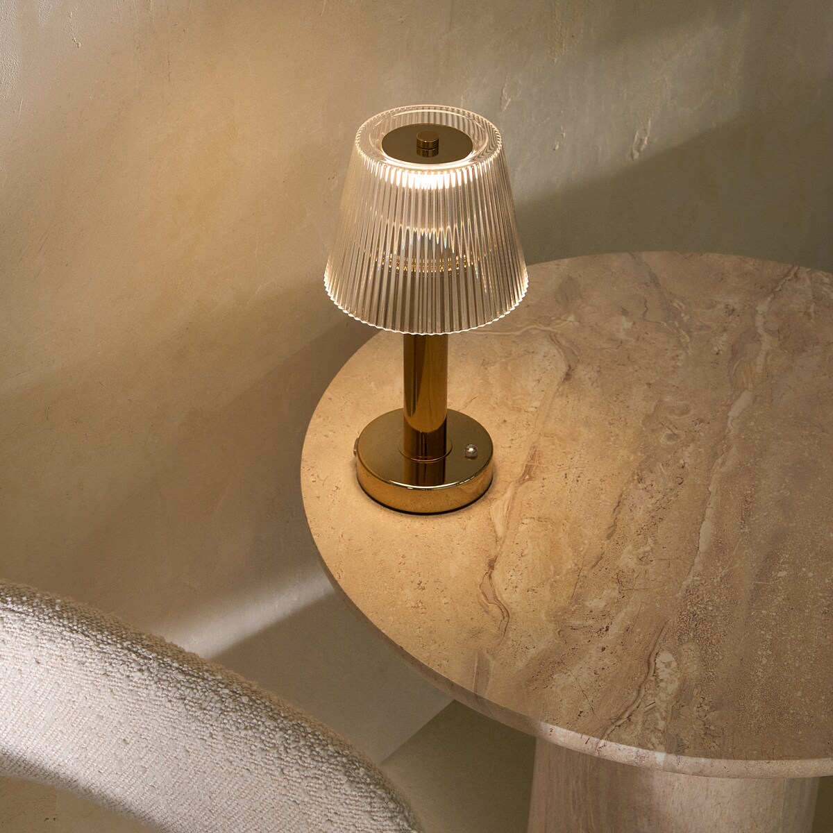 Candeeiro de Mesa com LED Integrado Ruth Ouro-1