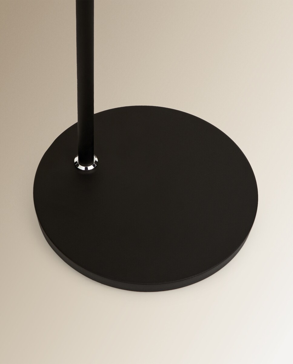 Candeeiro de Pé LED com Leitor Renzo Preto-7