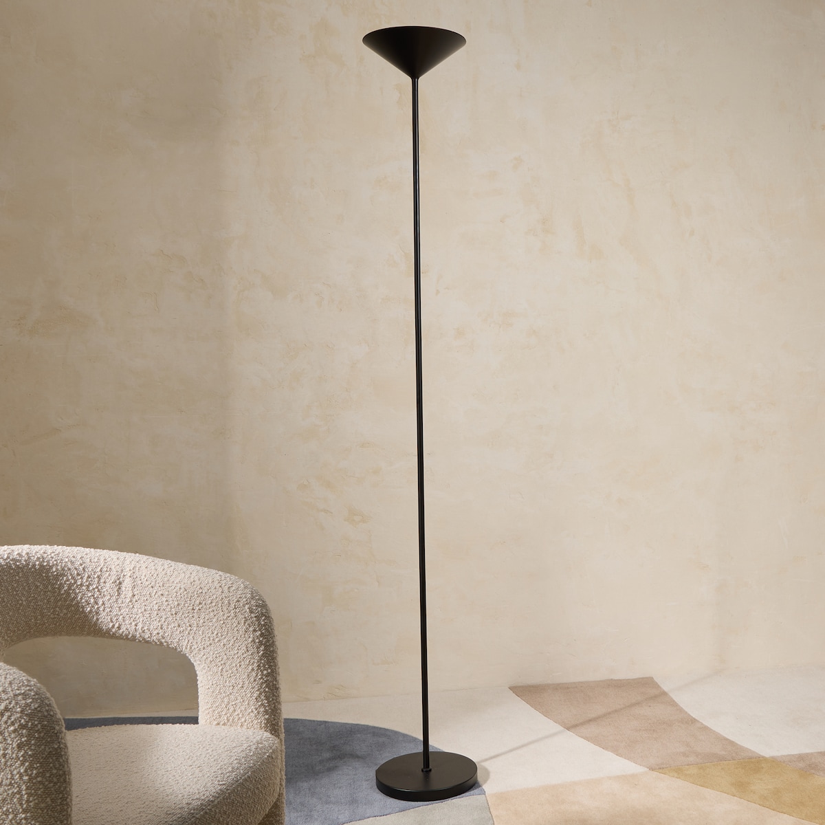 Candeeiro de Pé com LED Integrado Almanzor Preto-1