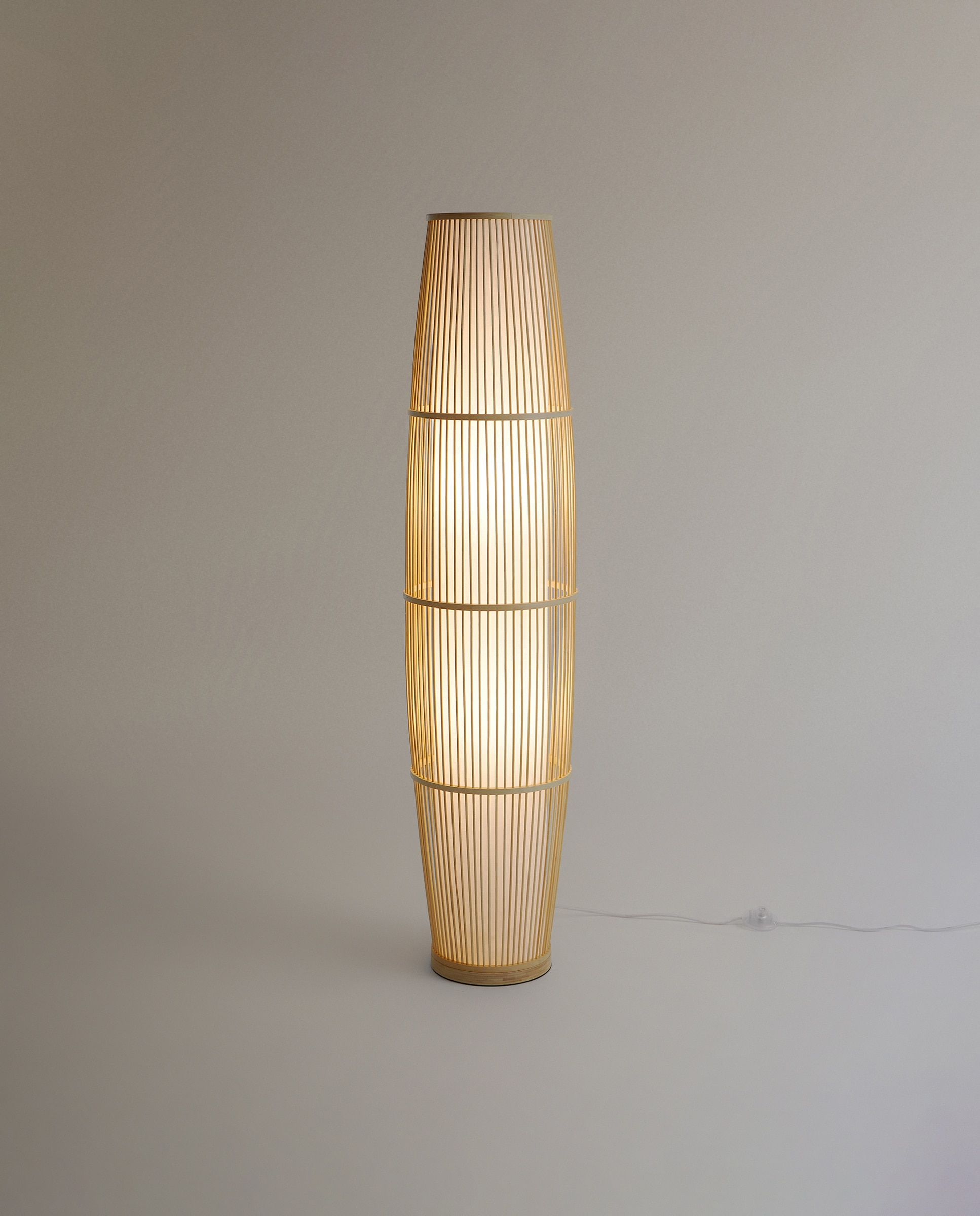 Candeeiro de Pé Kobe 2