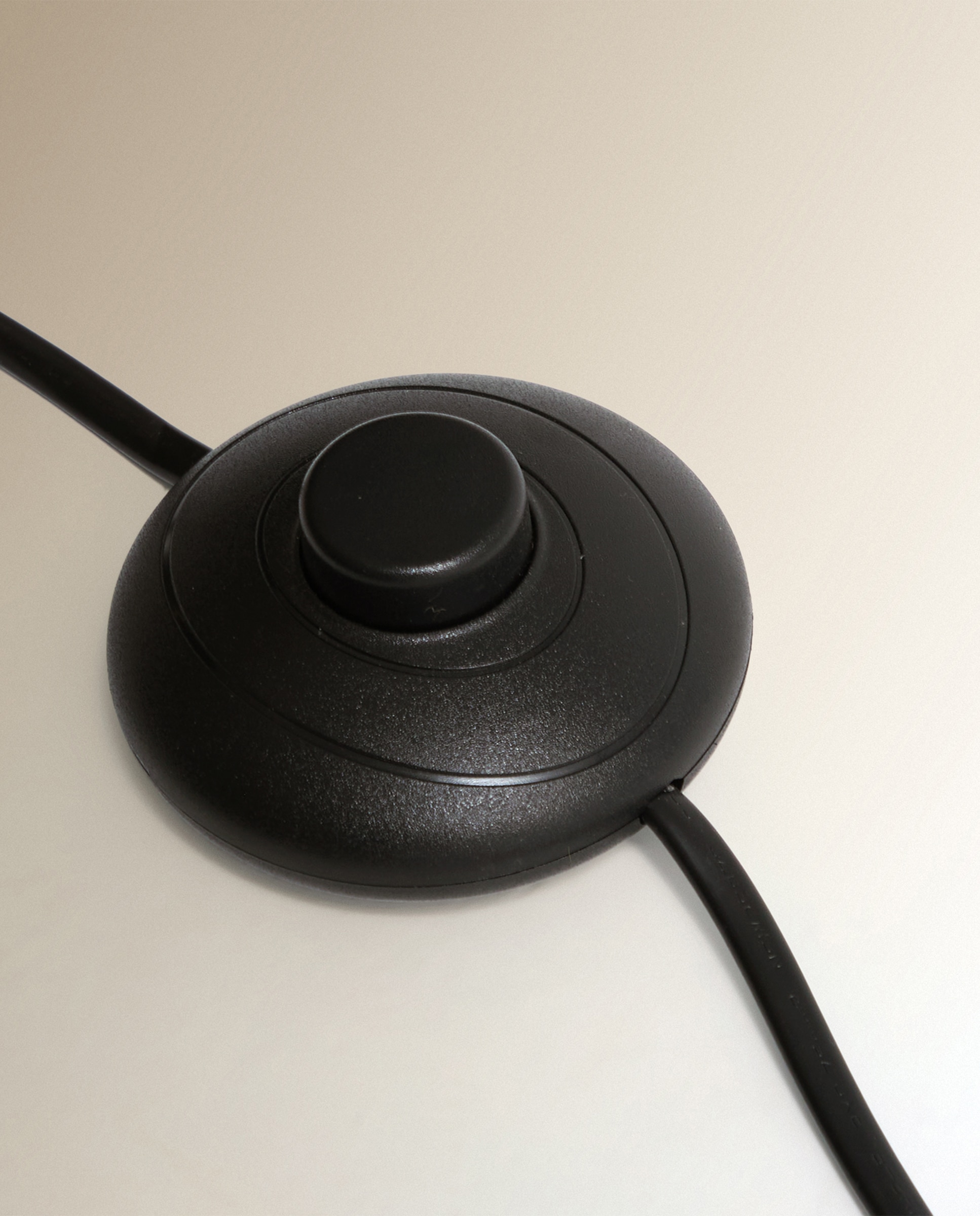 Base de Candeeiro de Pé Bremen Ouro-2