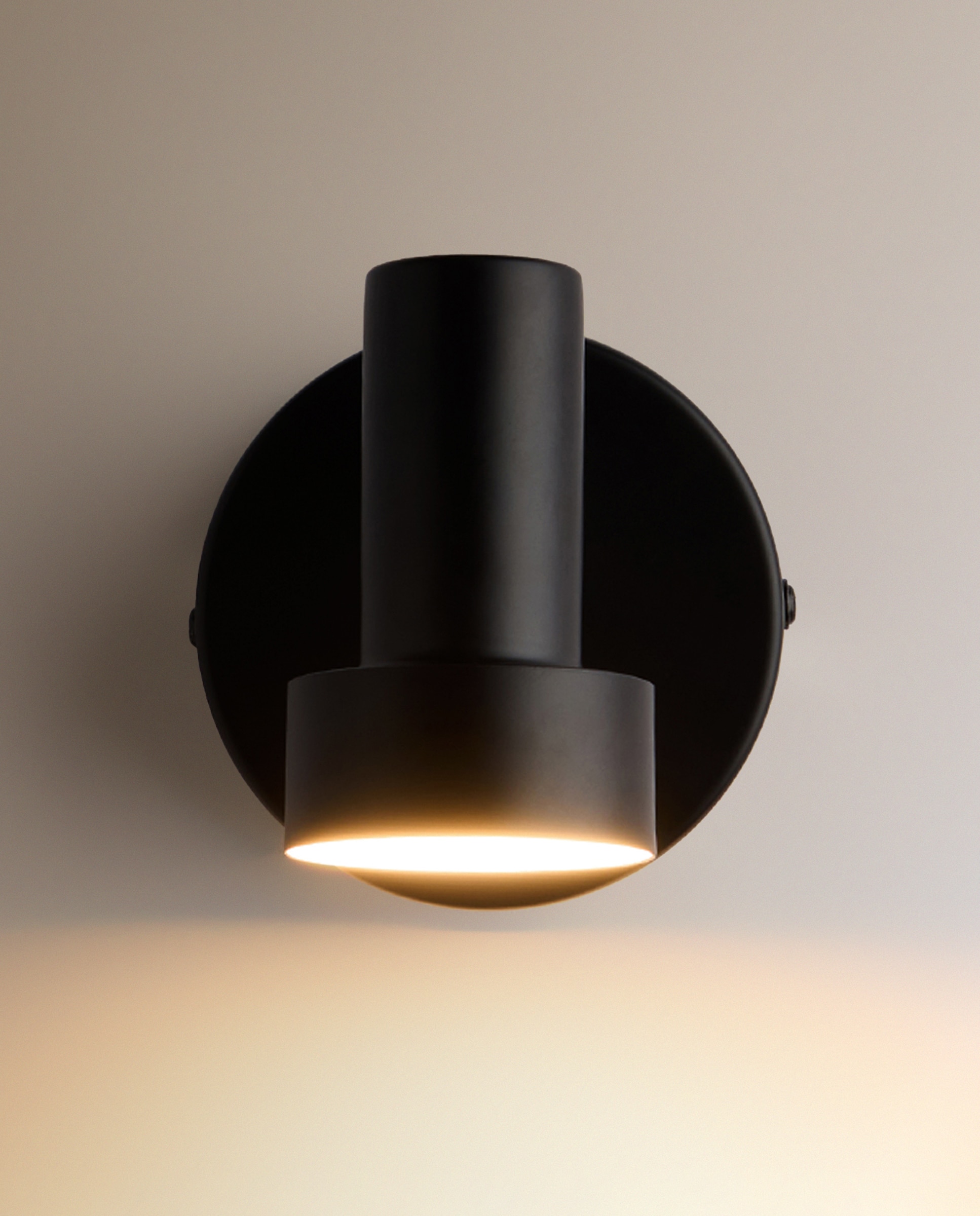 Foco com LED Integrado Hugo Preto-2