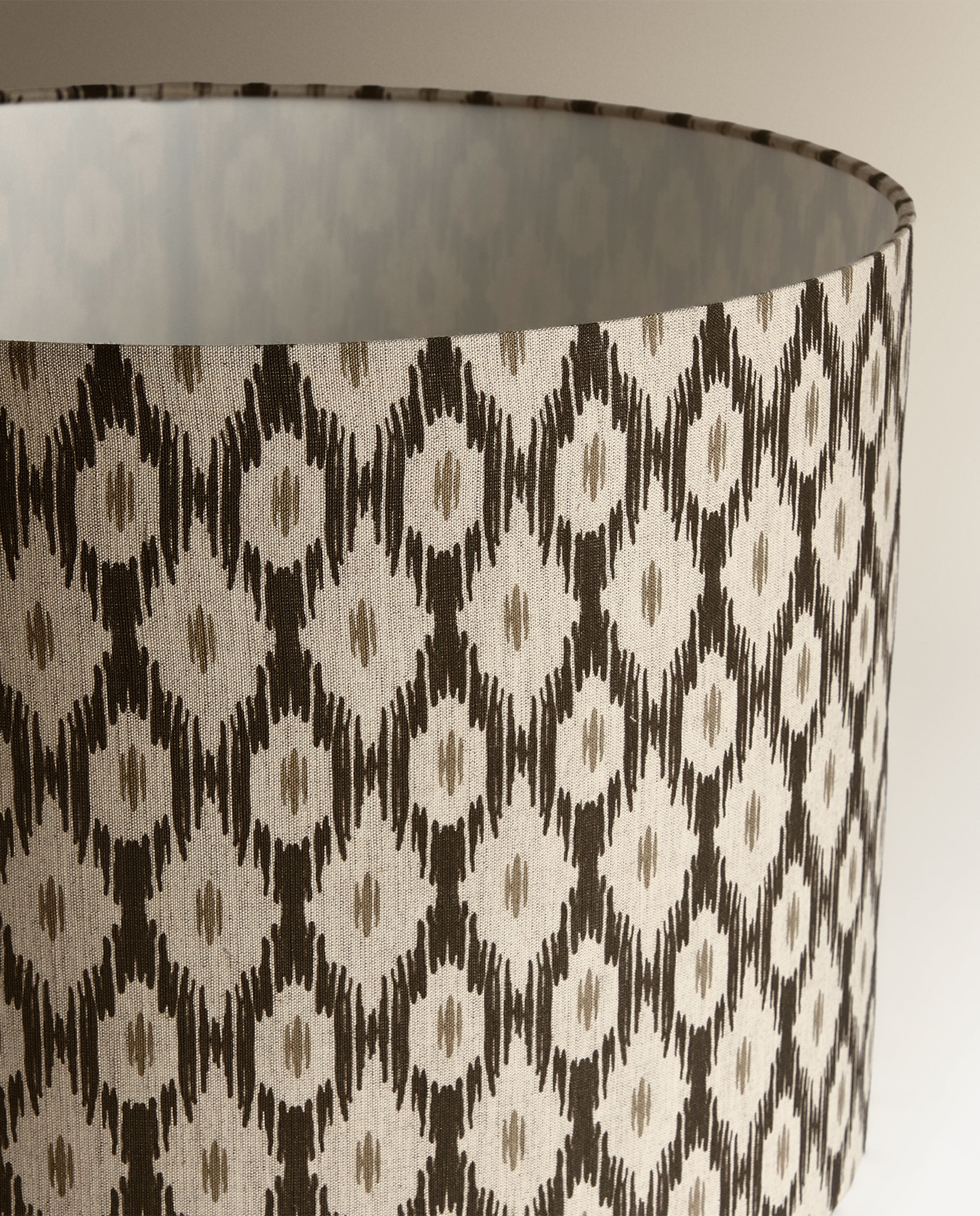 Abajur Cilíndrico Alcudia - Preto Preto-2