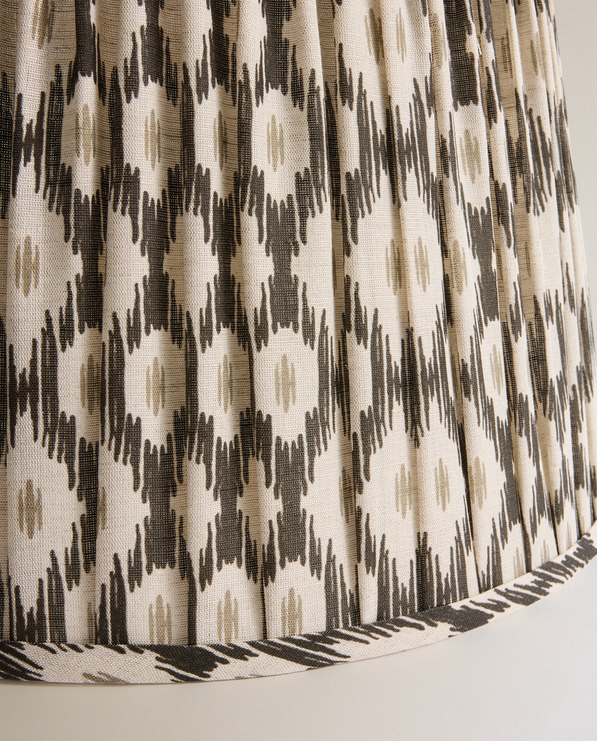 Abajur Tronco Alcudia - Preto Preto-3