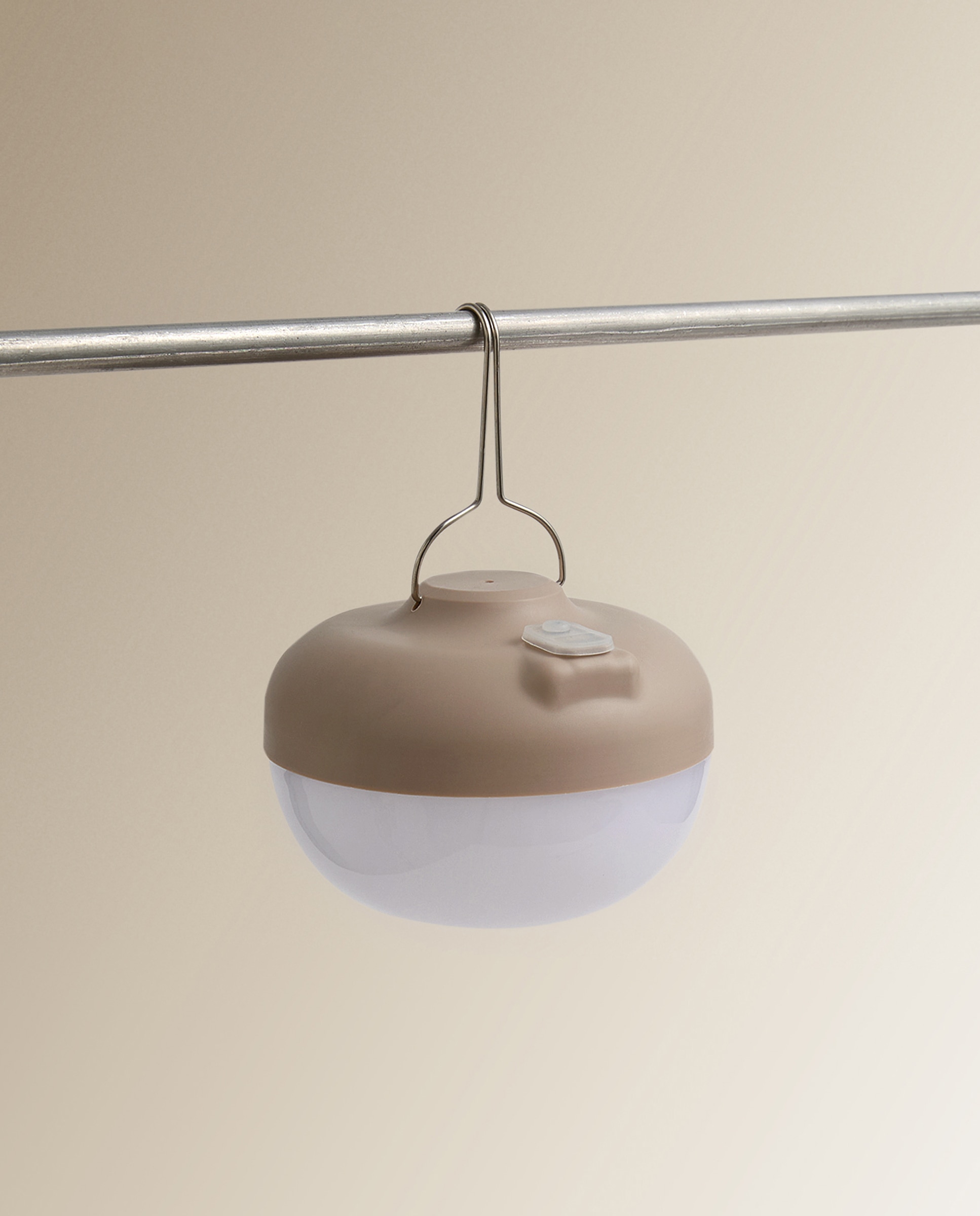 Imagem 0 de Lâmpada LED de Exterior Recarregável OVNI - Bege