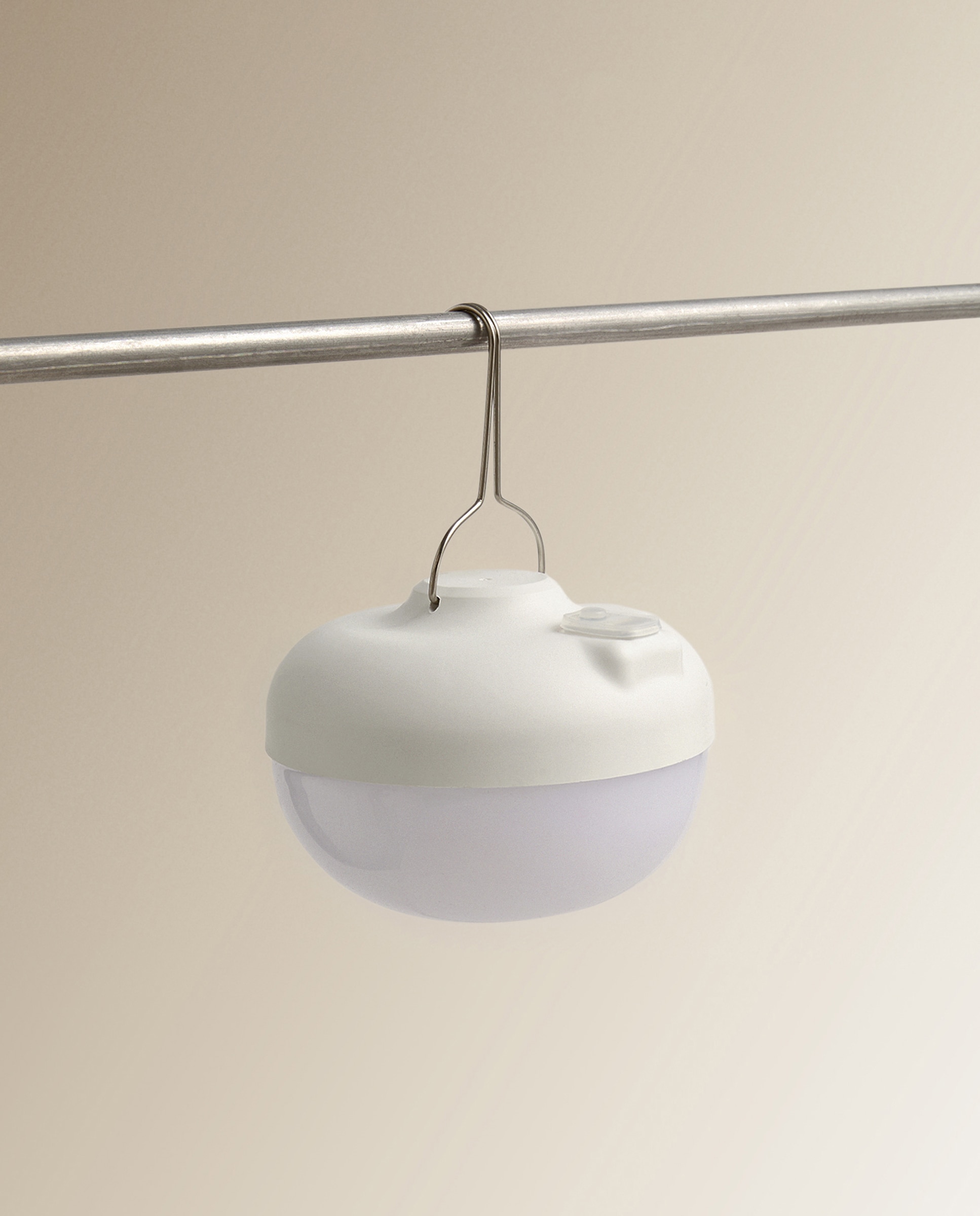 Imagem 0 de Lâmpada LED de Exterior Recarregável OVNI - Branco