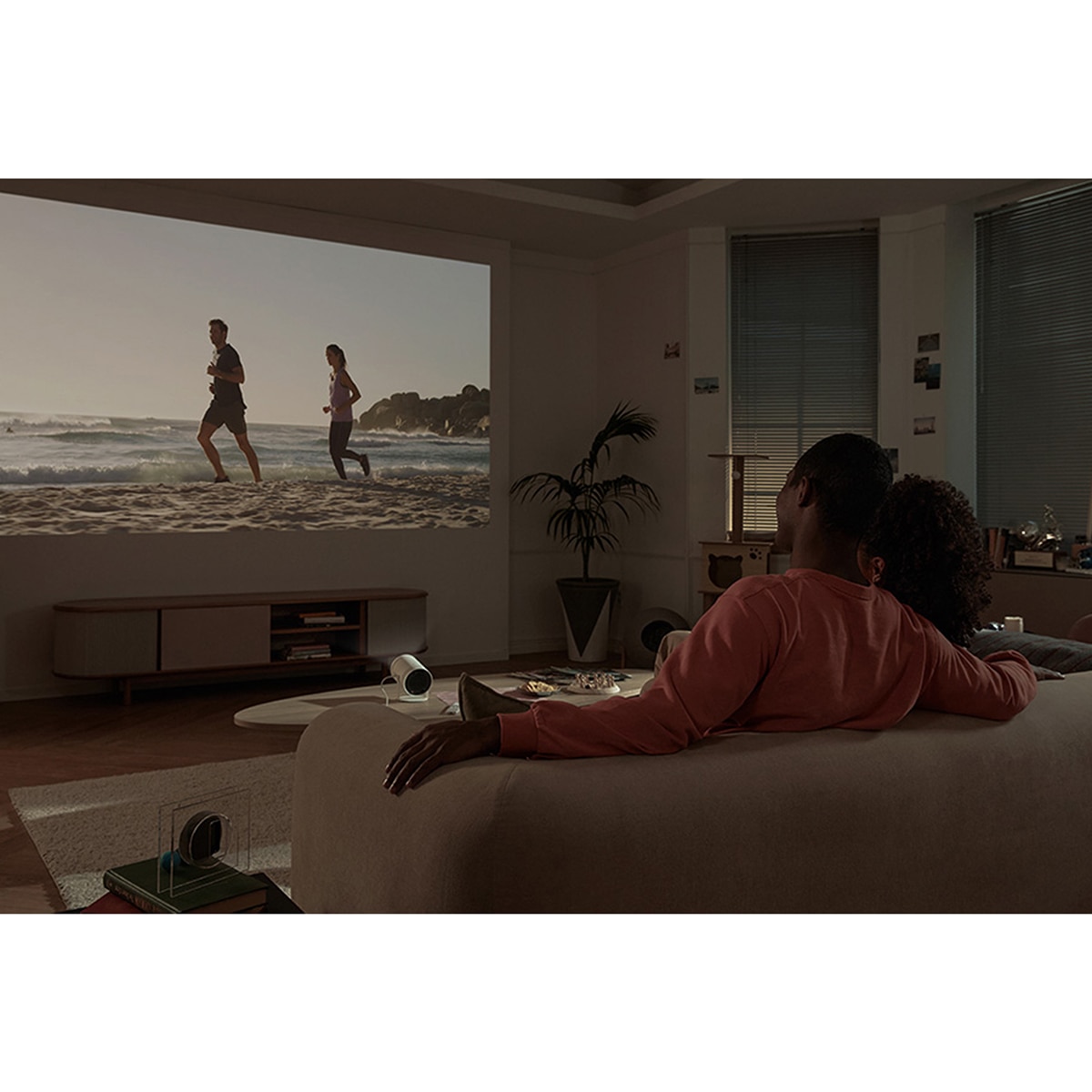Proyector portátil Samsung The Freestyle (2ª Gen.) 100" Smart TV (2023) Blanco-14