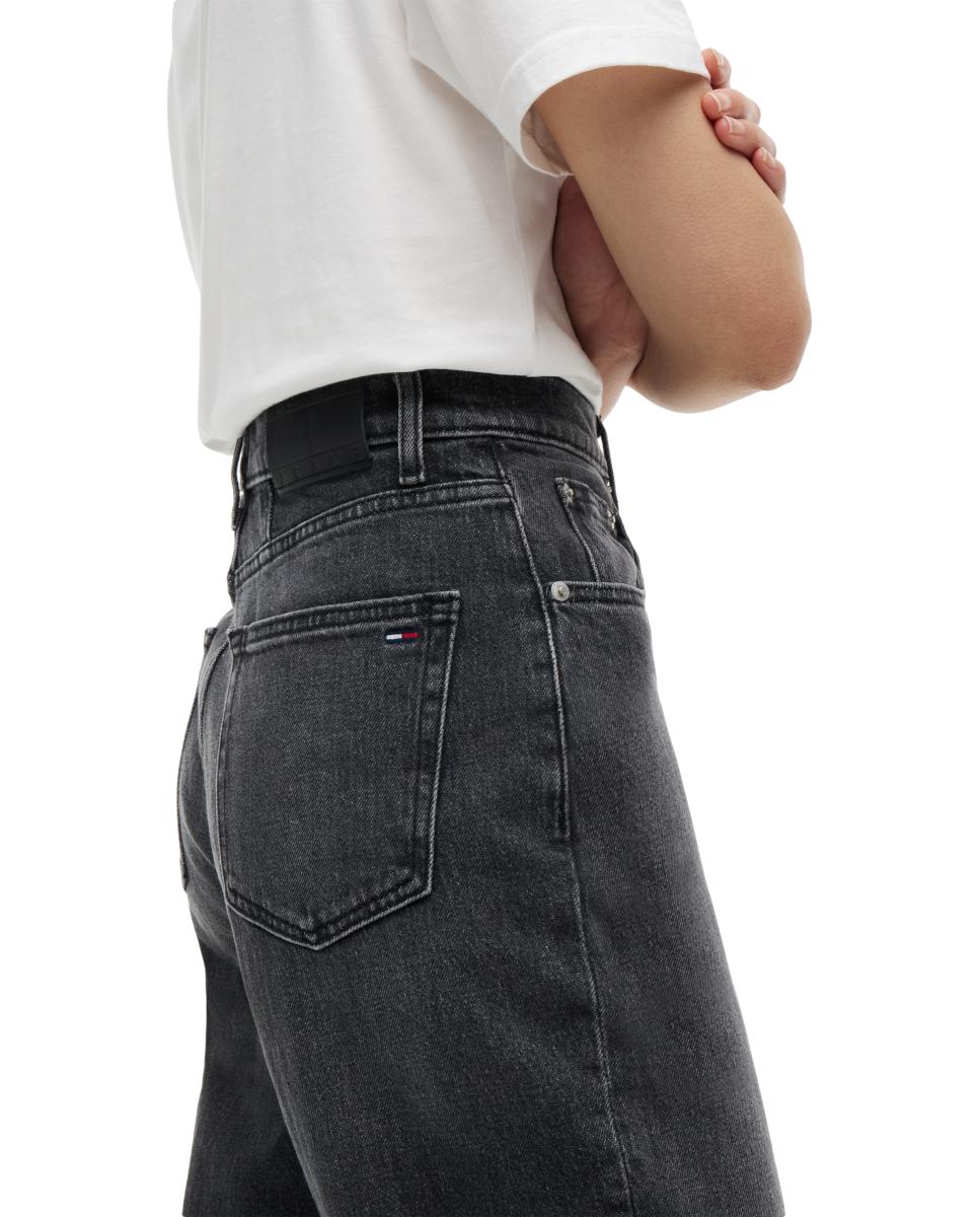 Jeans Mom Fit com Cintura Subida Preto-4