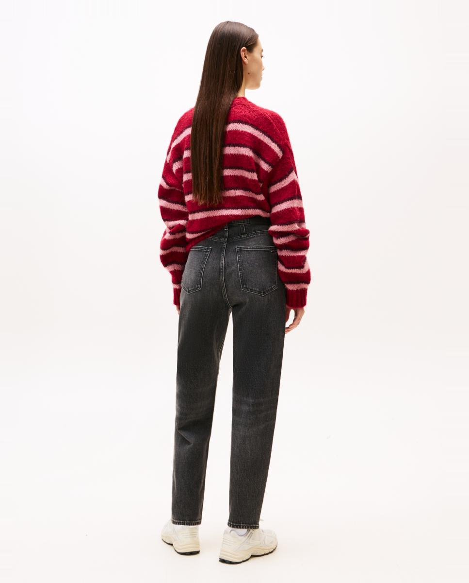 Jeans Mom Fit com Cintura Subida Preto-6