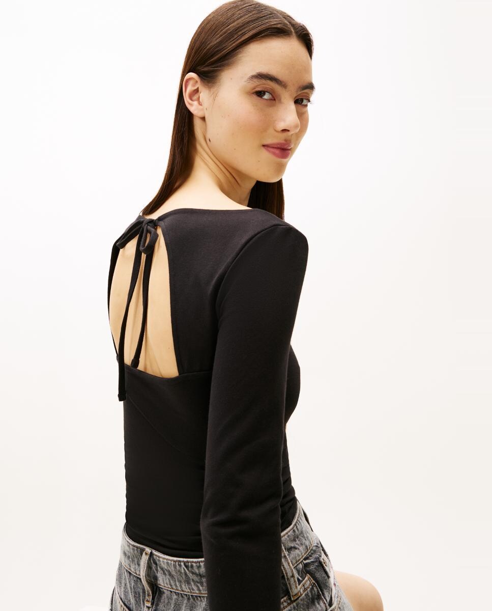 Top Slim Fit com Detalhes Brilhantes no Logótipo Preto-4