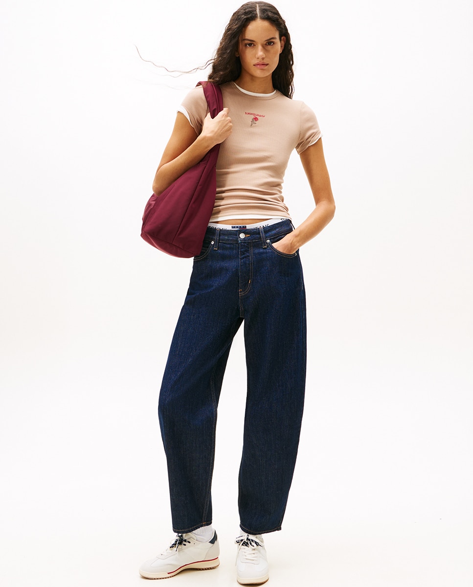 T-shirt Canelada com Logótipo Bordado Rosa-3