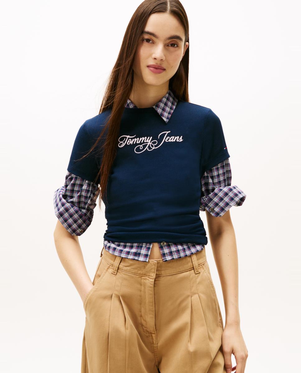 Tommy Jeans - Camiseta de mujer slim fit con logo Tommy Jeans.