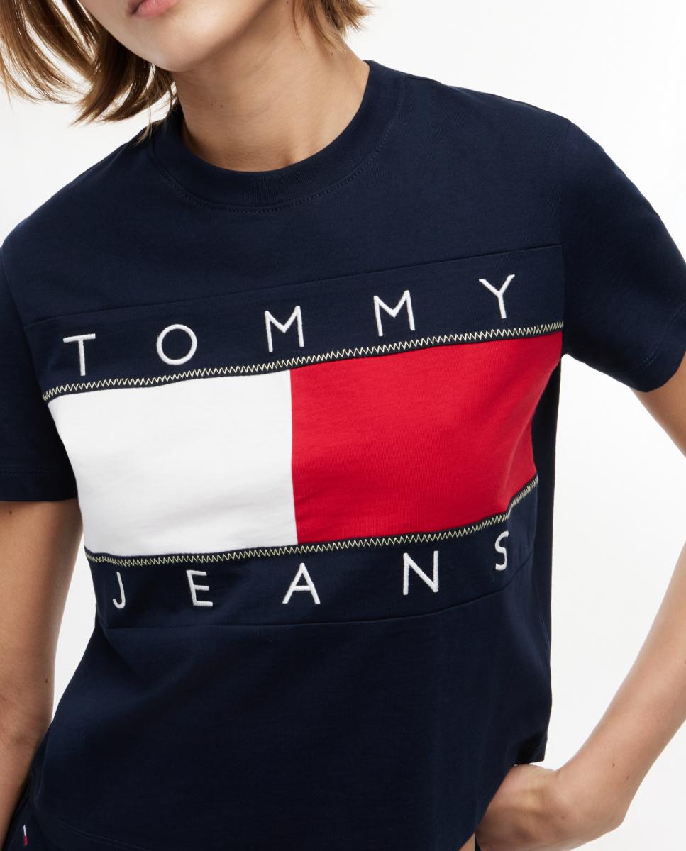 Camiseta de mujer de fit regular y bandera bordada de Tommy Jeans - Azul marino Azul marino-2