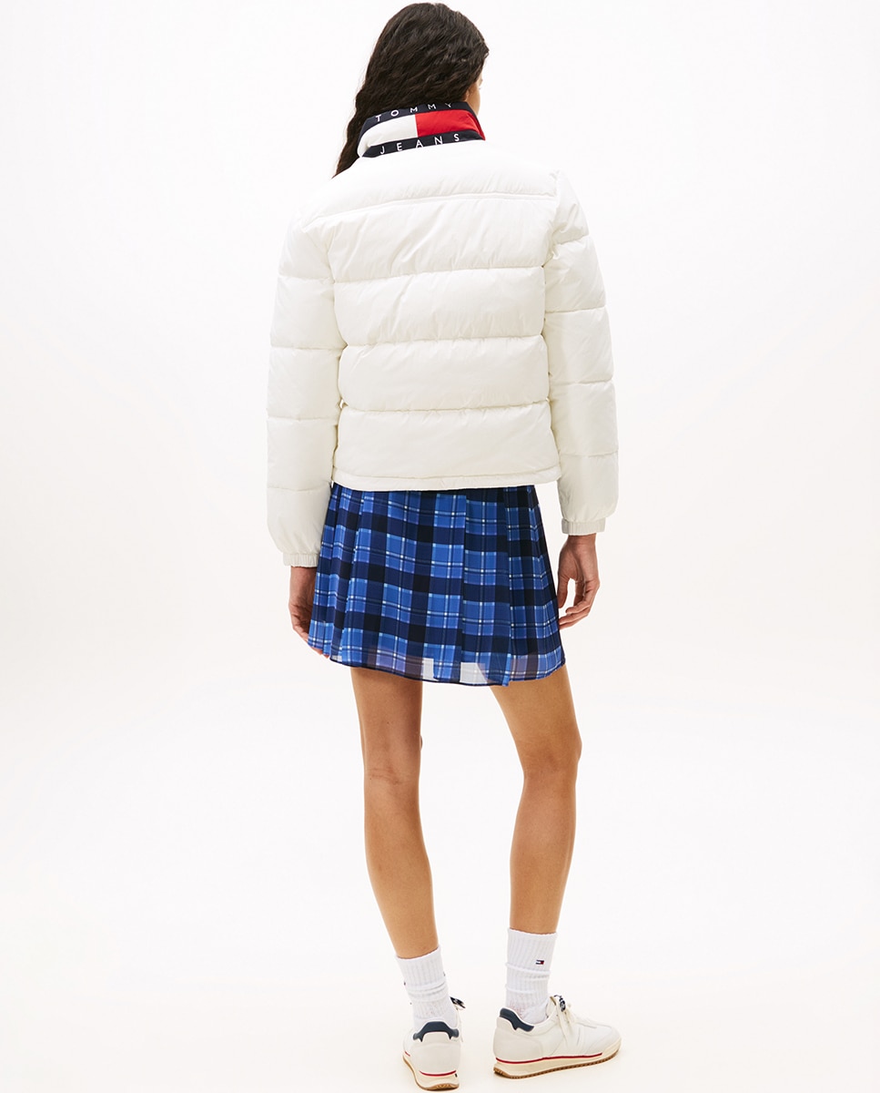 Blusão Acolchoado com Detalhe da Marca na Gola Branco-2