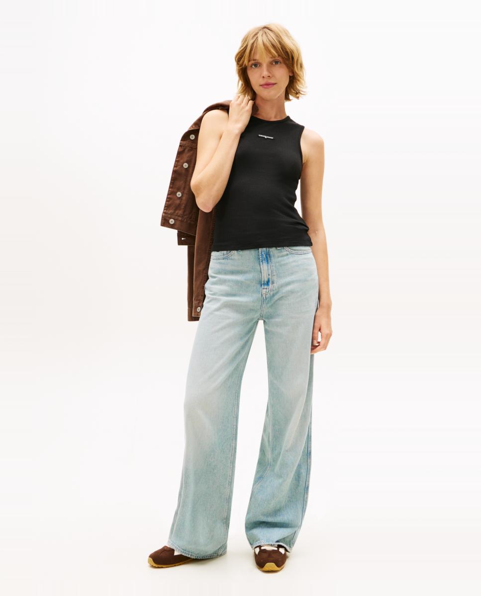 T-shirt Slim sem Mangas Preto-5