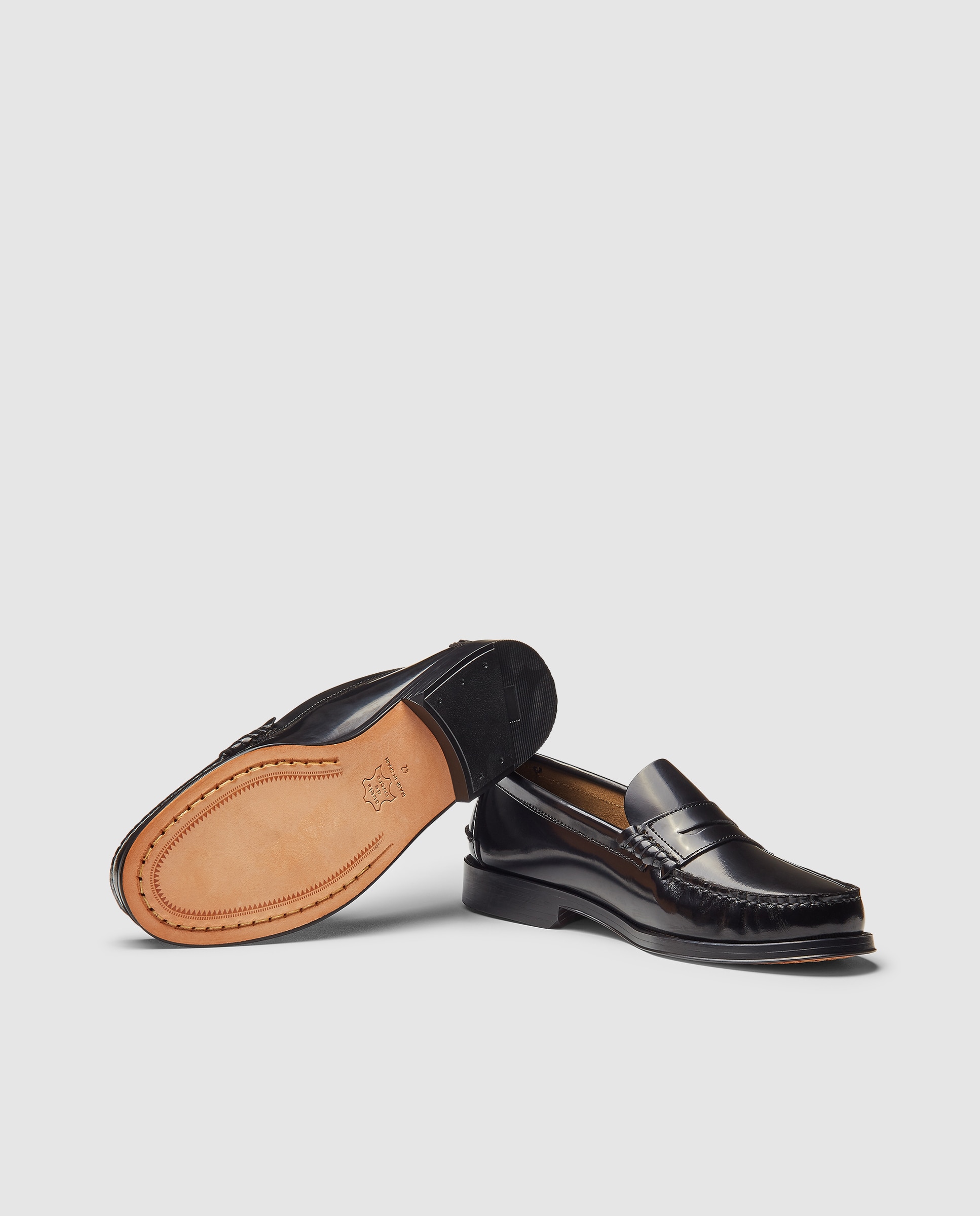 Mocasin castellano de hombre de piel florentic con piso de cuero Negro-2