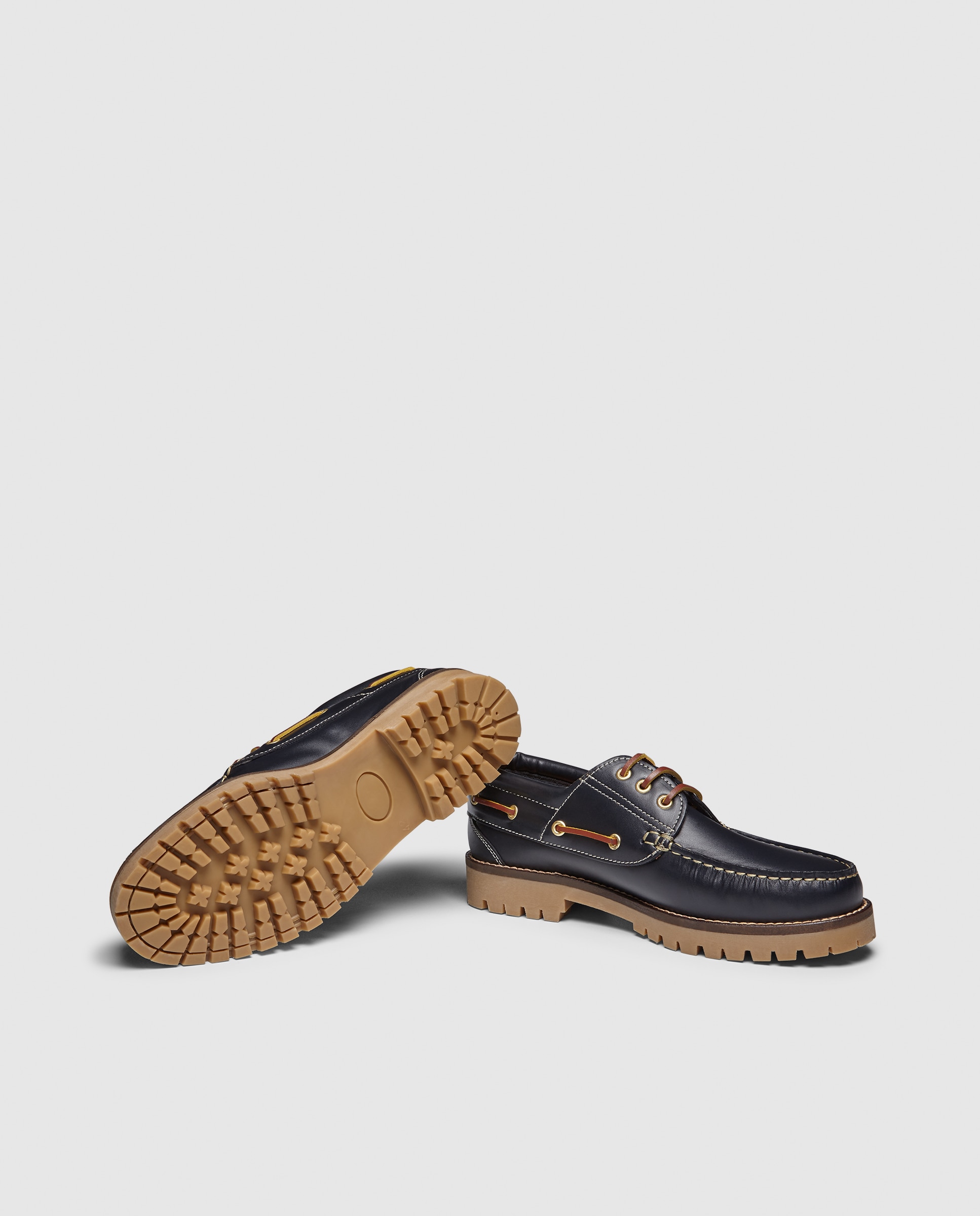 Náutico cordones de hombre de piel con piso de goma Azul marino-2