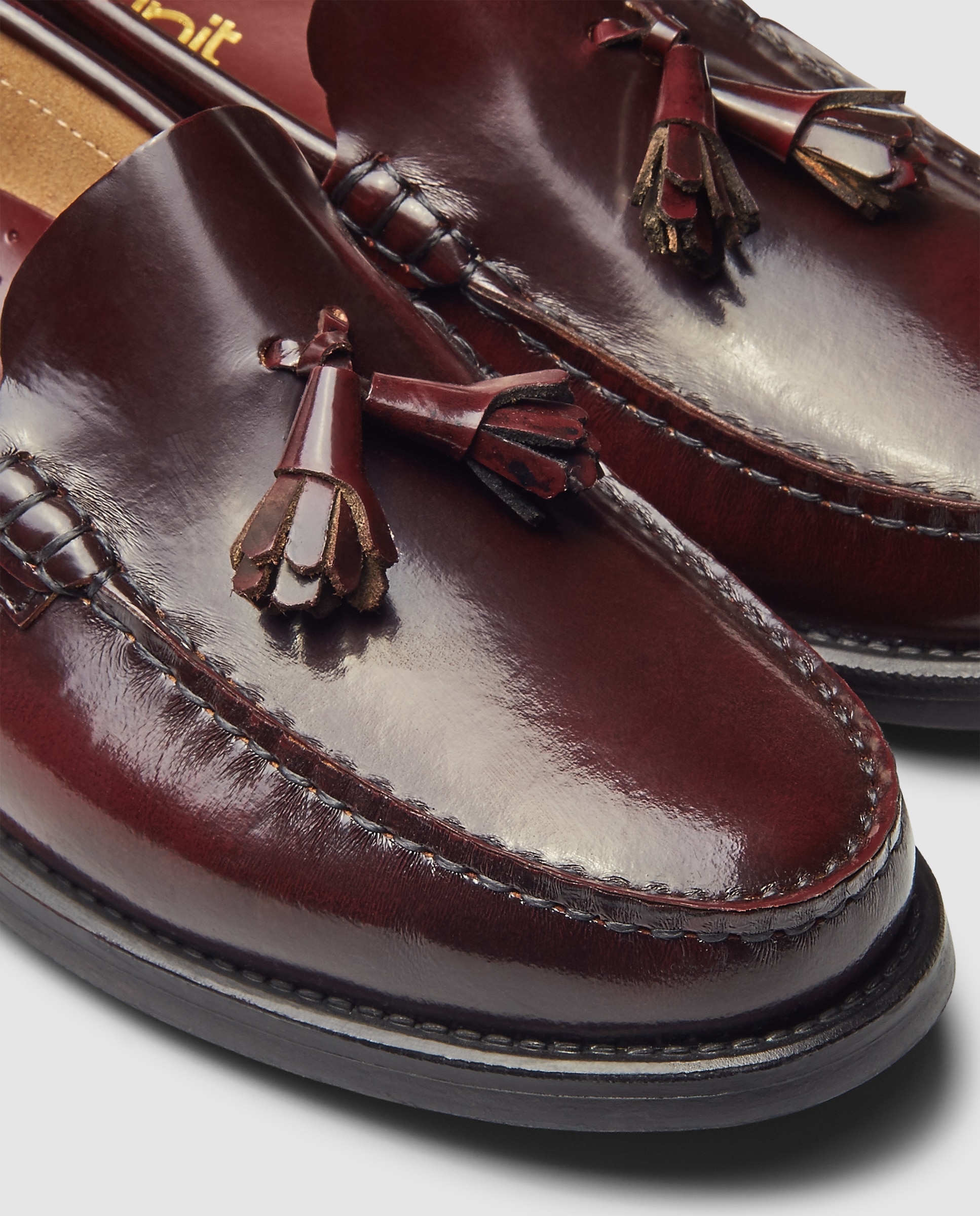 Mocasin castellano borlas de hombre de piel florentic con piso de goma Burdeos-5