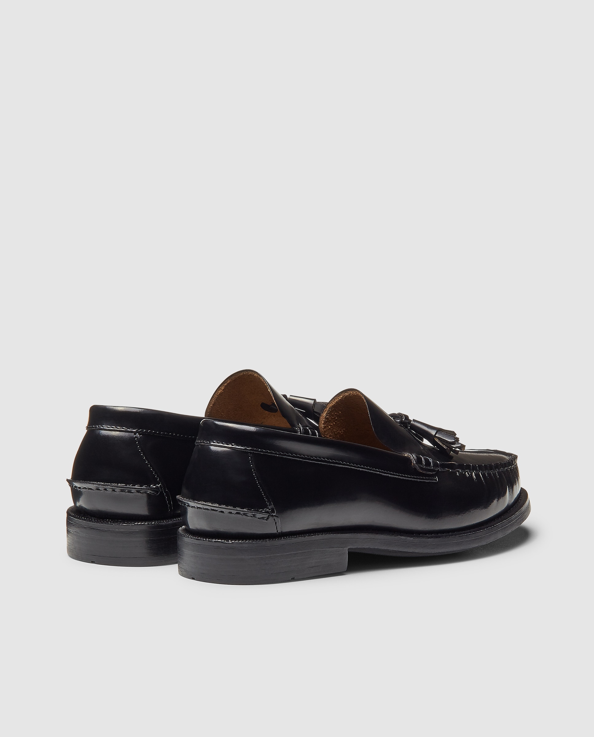 Mocasin castellano borlas de hombre de piel florentic con piso de goma Negro-3