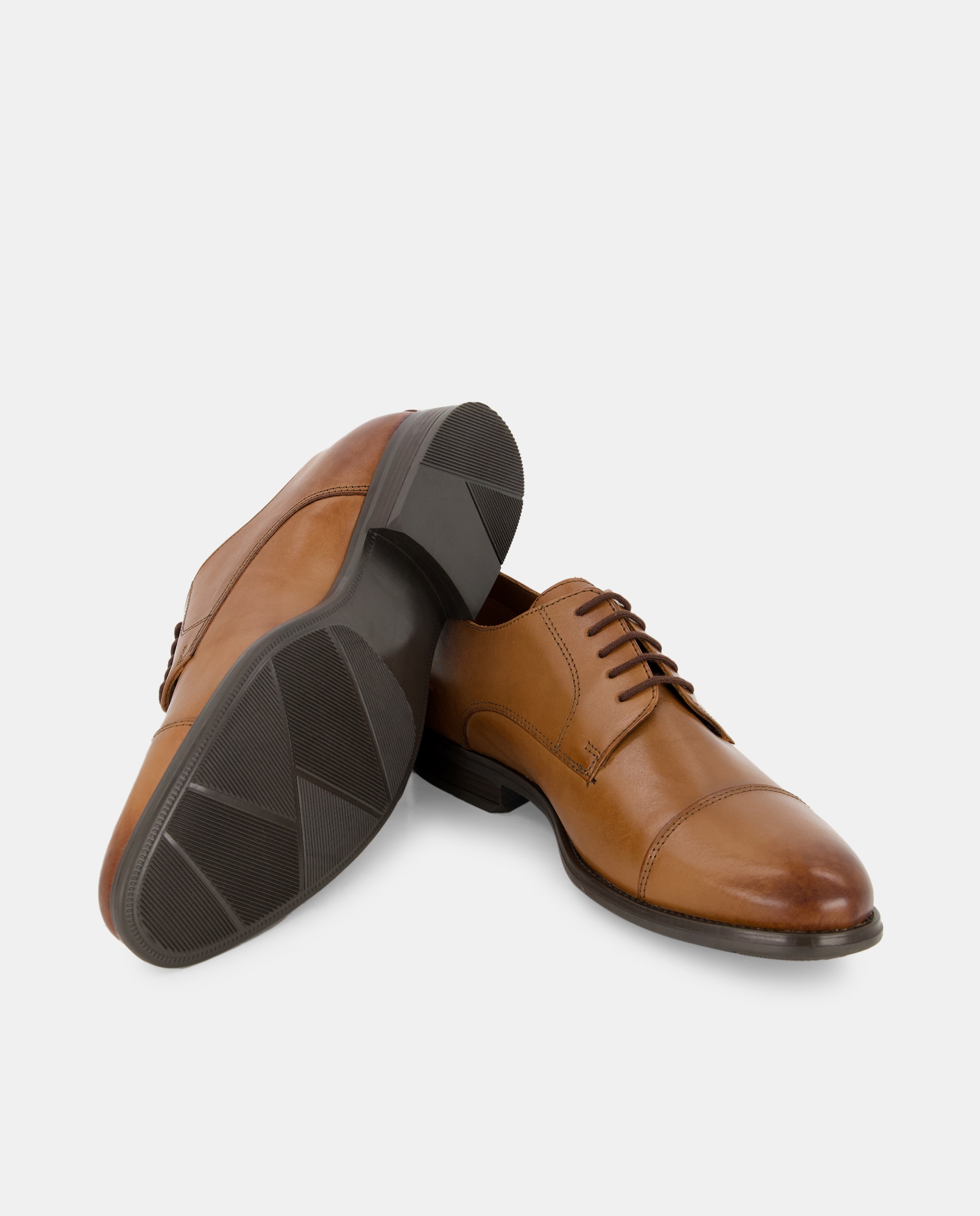 Zapato cordones de hombre puntera recta de piel con piso de goma Cuero-2