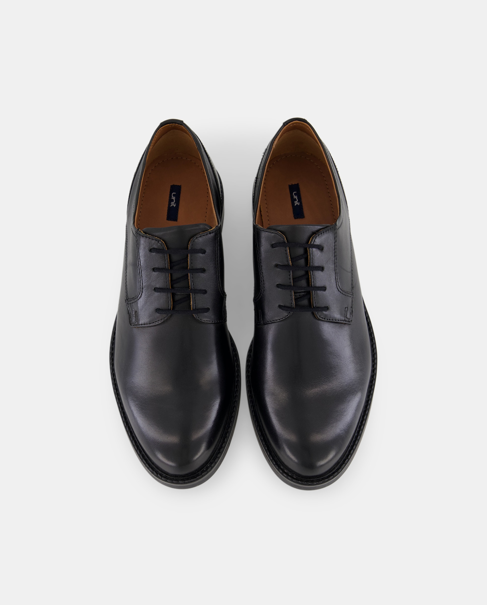 Zapato cordones de hombre pala lisa de piel con piso de goma Negro-4