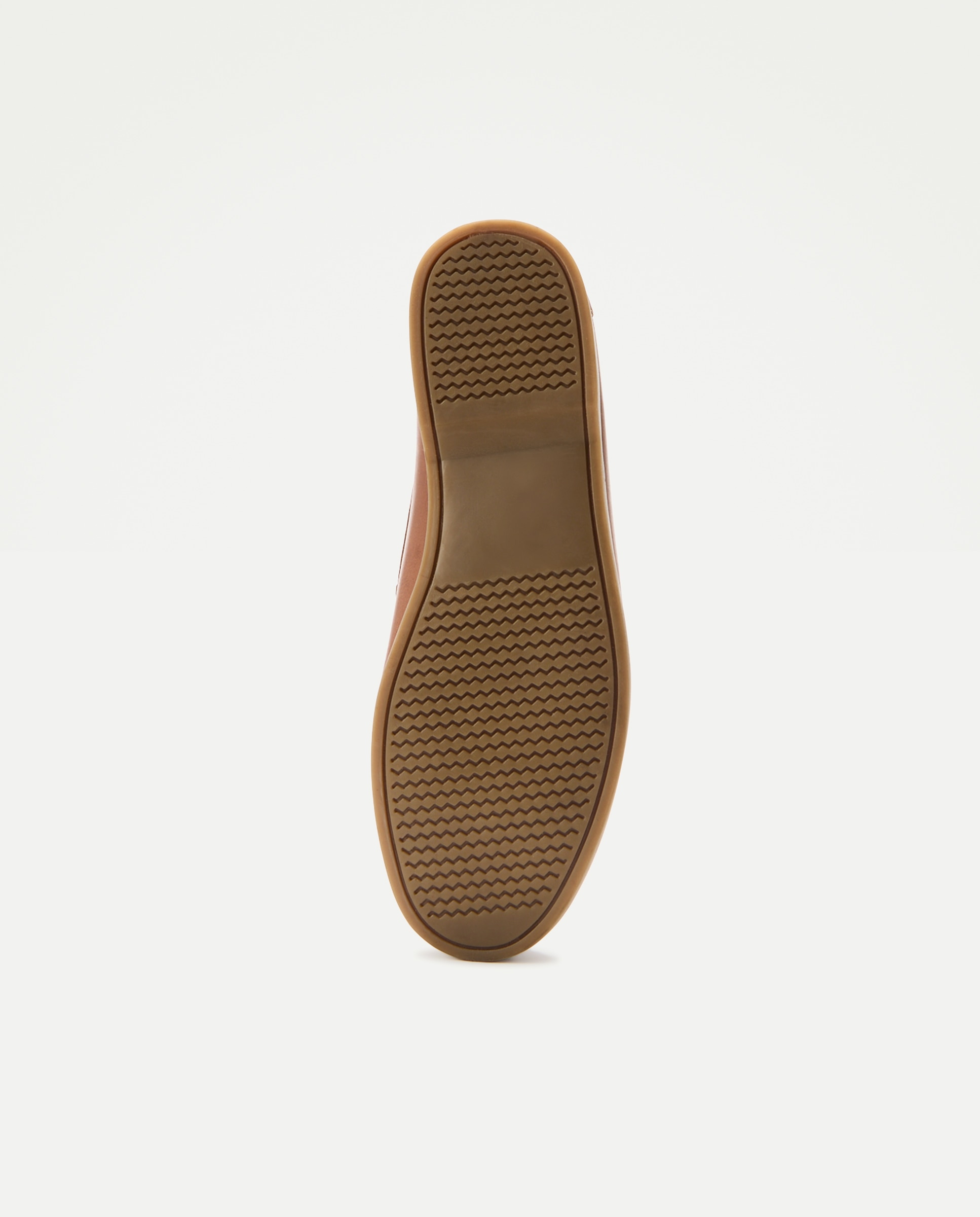 Mocasín antifaz de piel con piso de goma Tostado-6