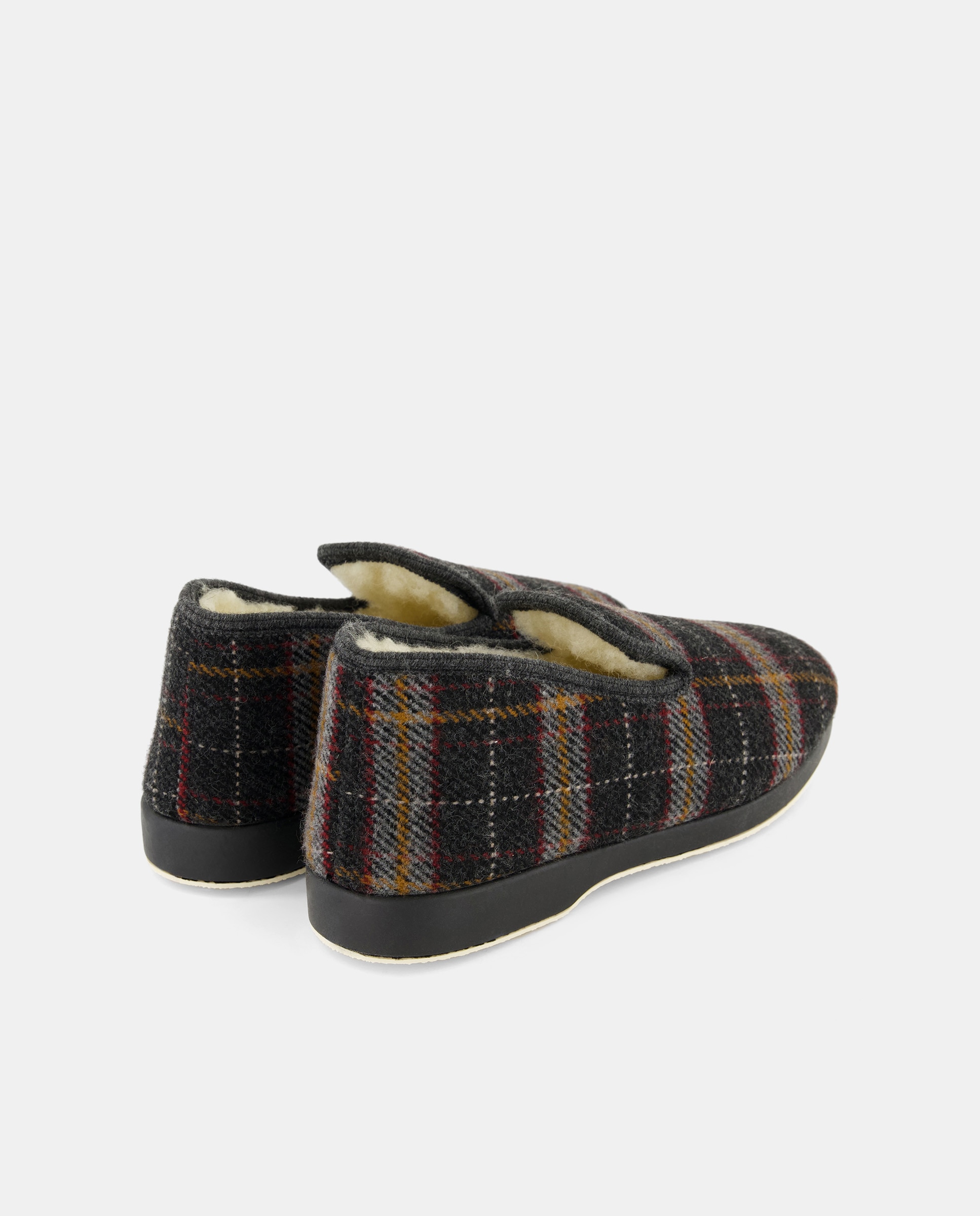 Zapatilla cerrada cuadro forro lana norteñas p/g Gris-3