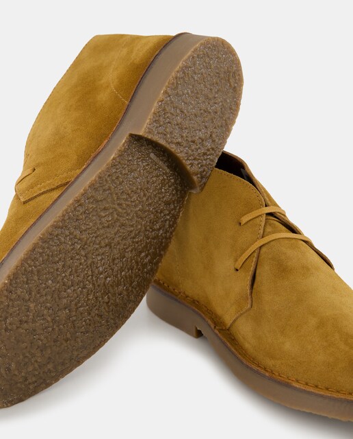 Botin cordones serraje.