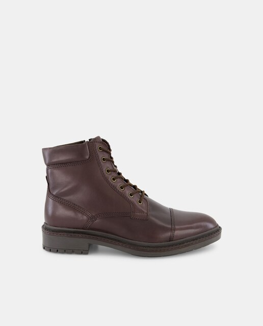 Imagen 0 de Bota cordones de hombre de piel con piso de goma