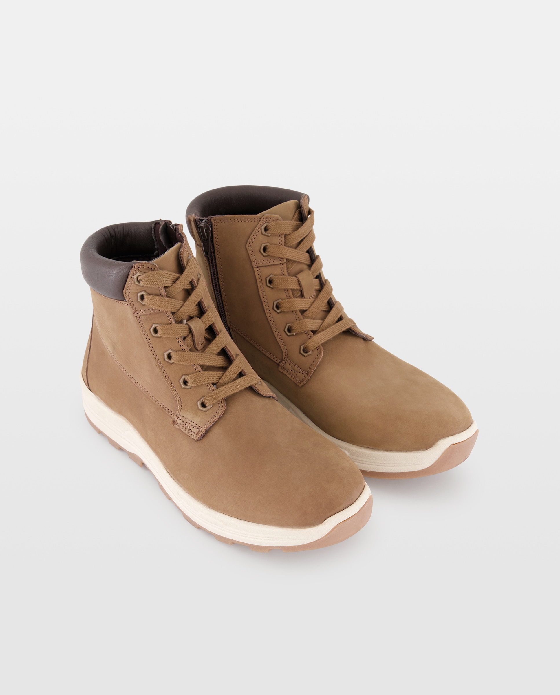 Bota cordones de nobuck de hombre con piso de goma Marrón-2