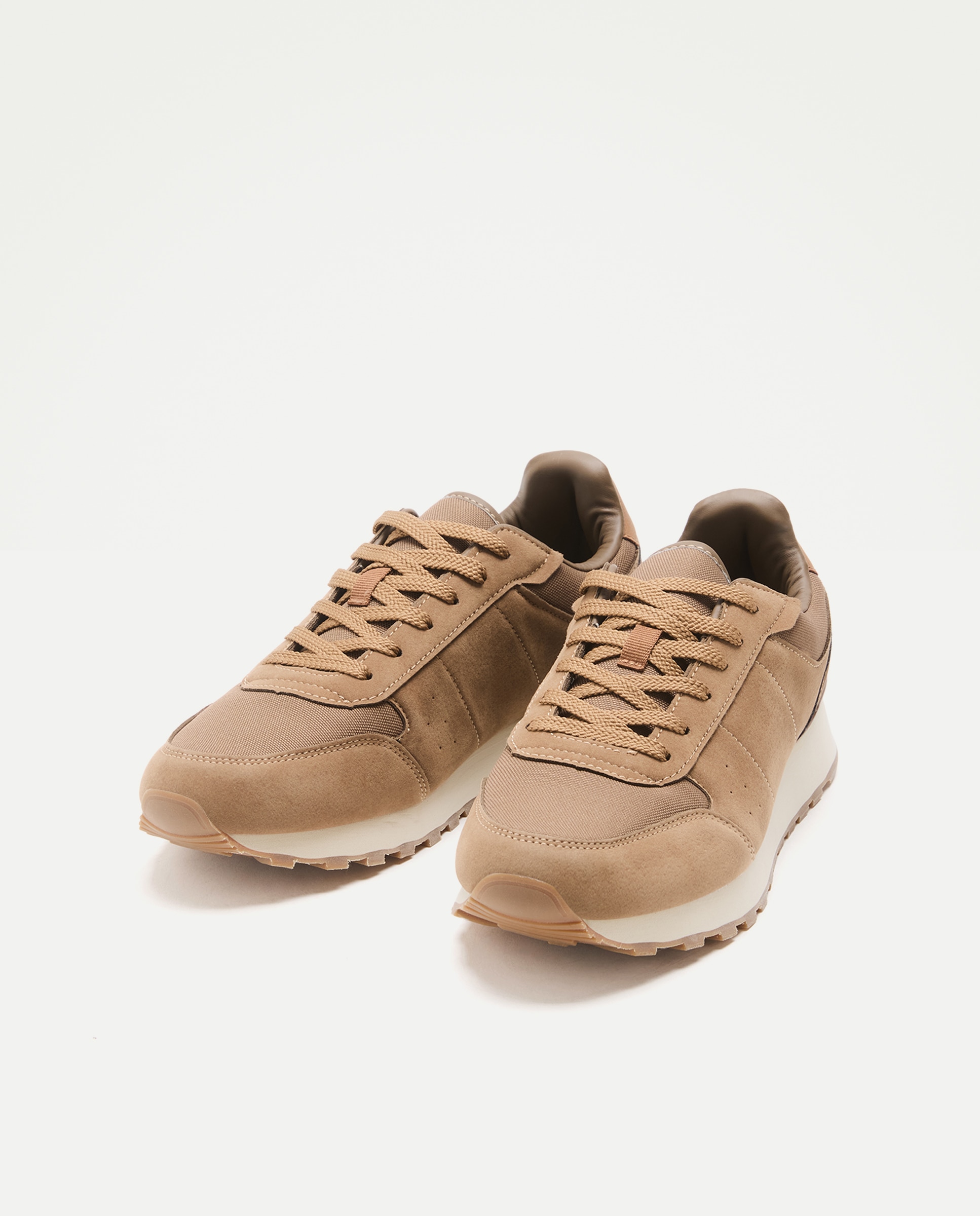 Deportivo cordones con piso de eva y goma Camel-2
