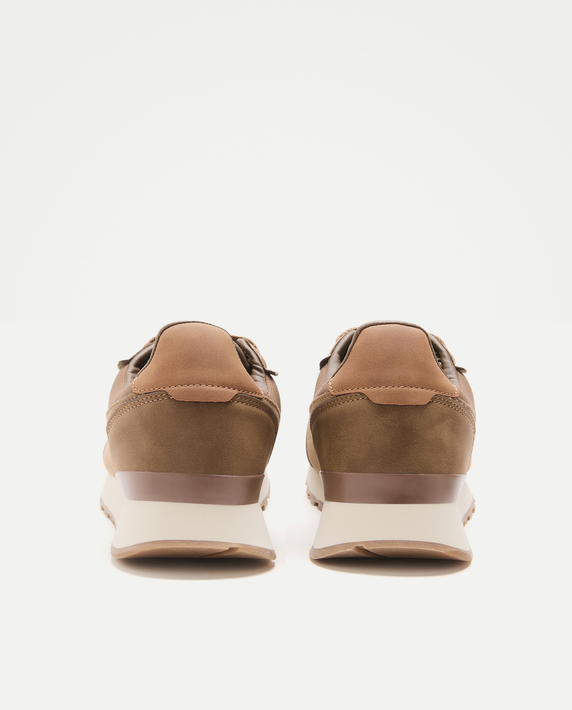 Deportivo cordones con piso de eva y goma Camel-3