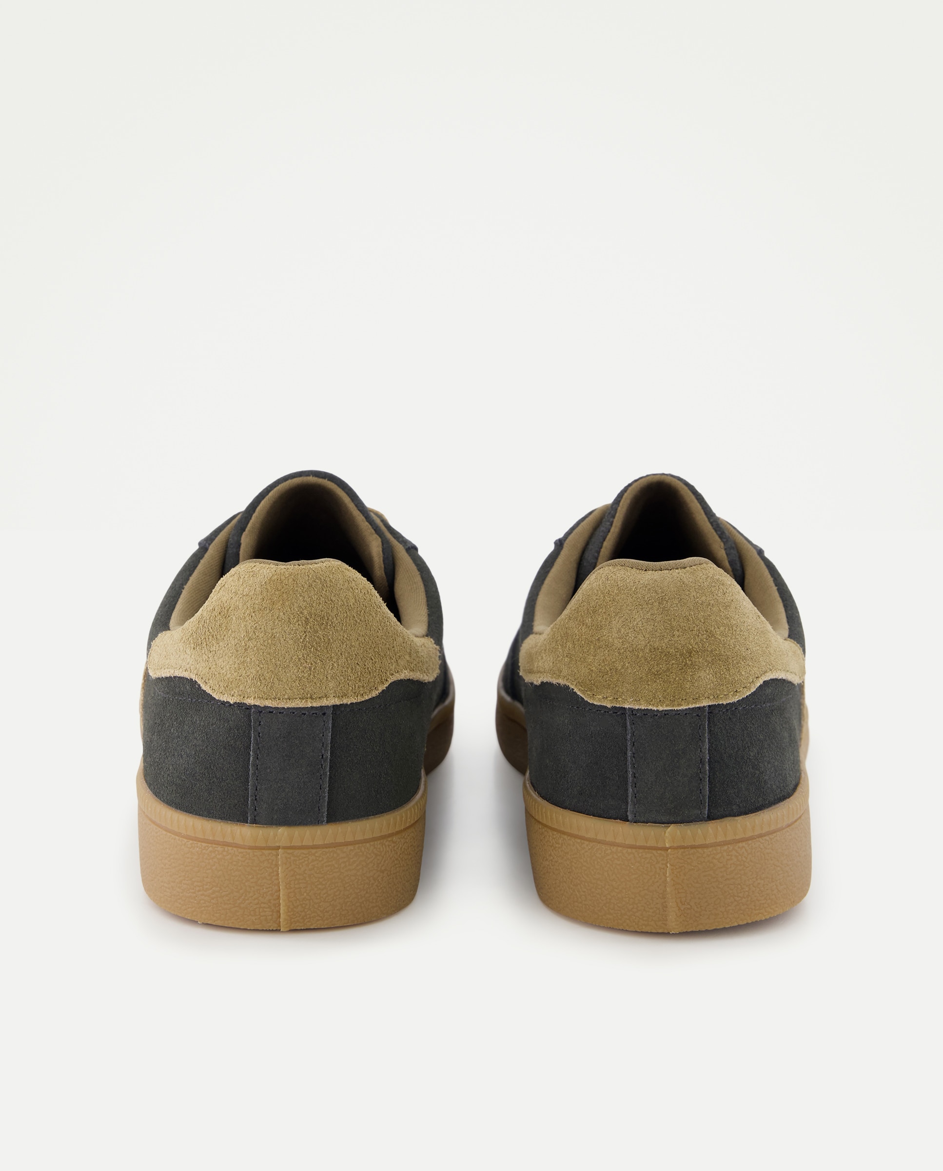 Deportivo de hombre cordones de serraje con piso de goma 820 Gris medio-3