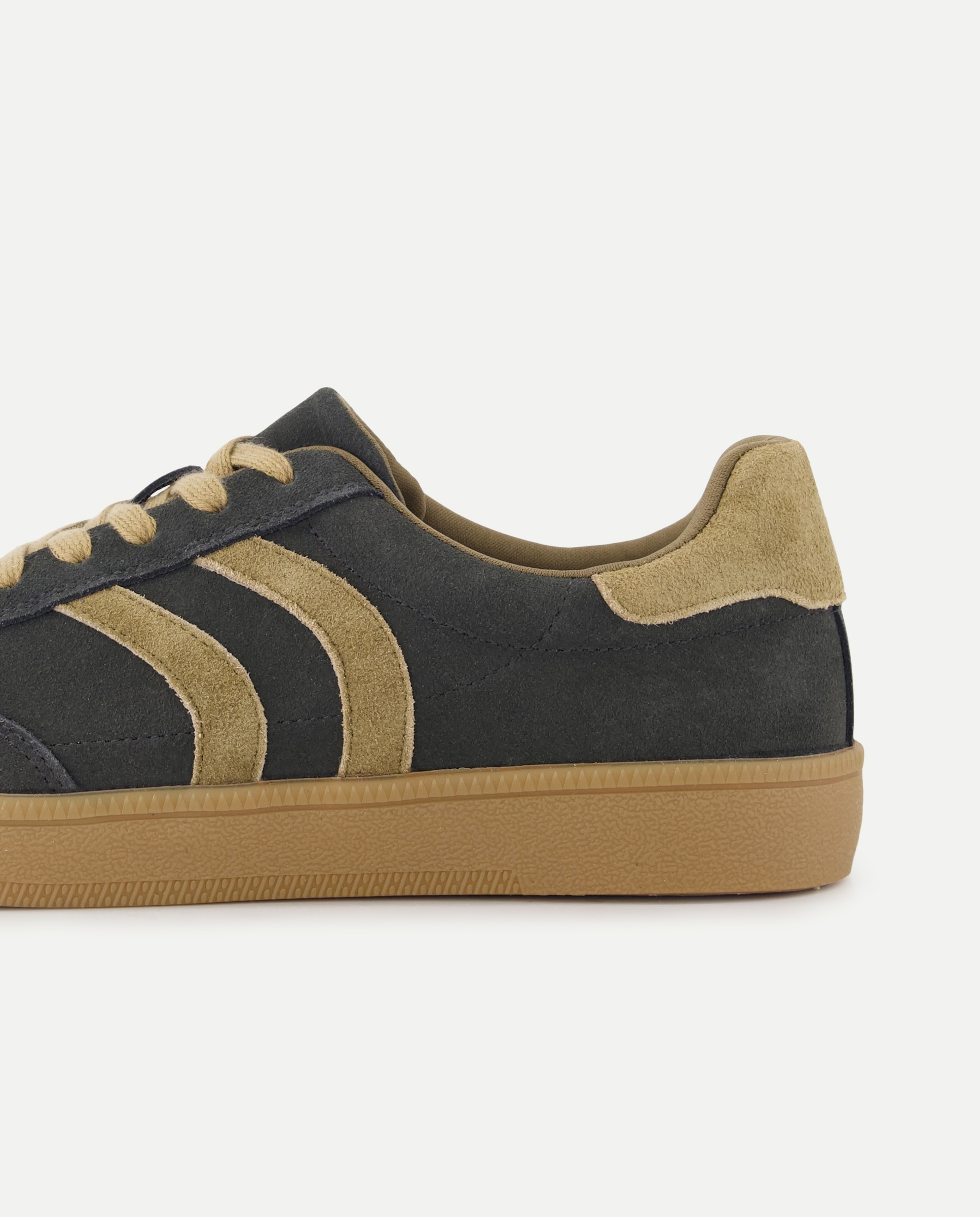 Deportivo de hombre cordones de serraje con piso de goma 820 Gris medio-5