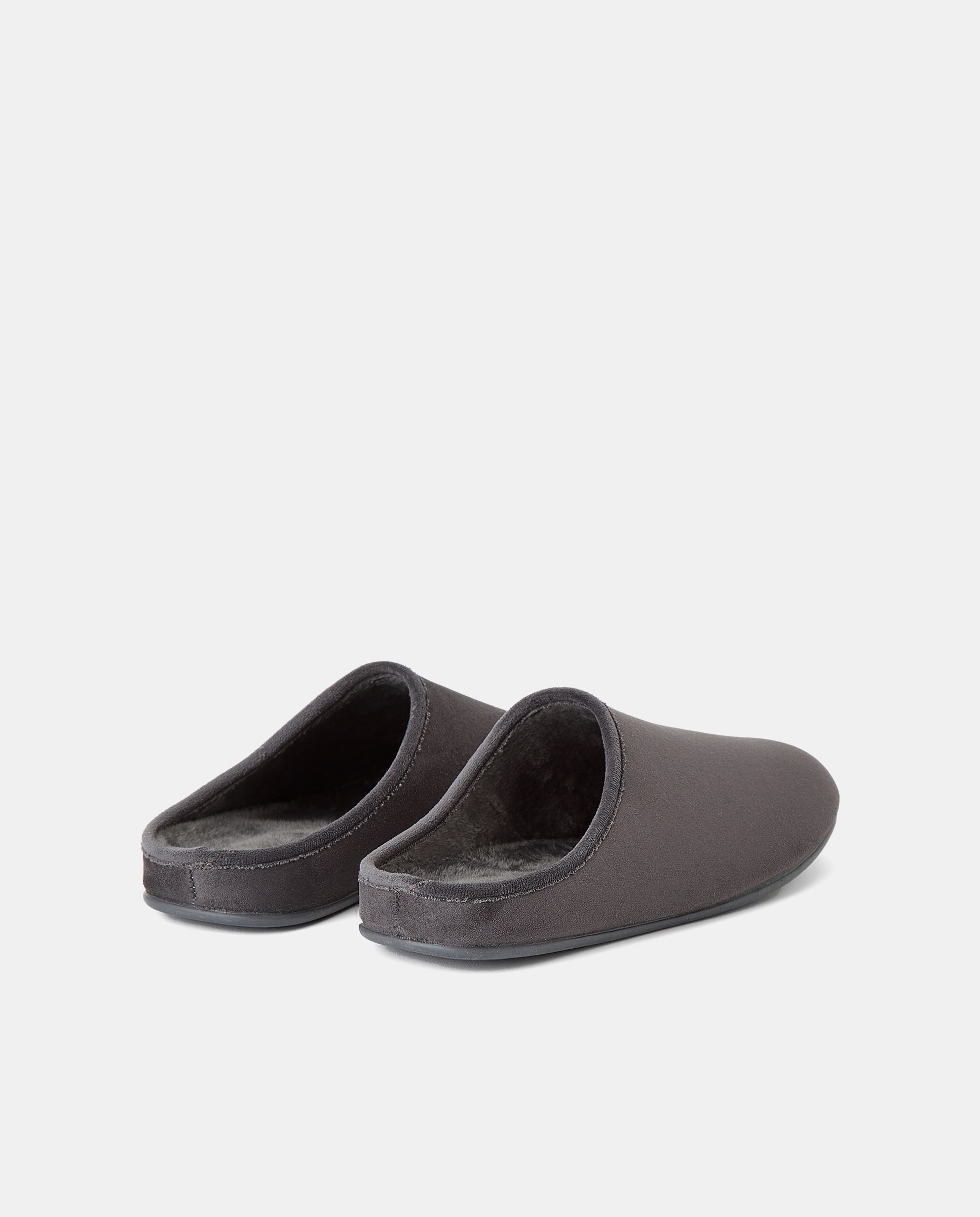 Zapatilla de casa de hombre con piso de goma 3