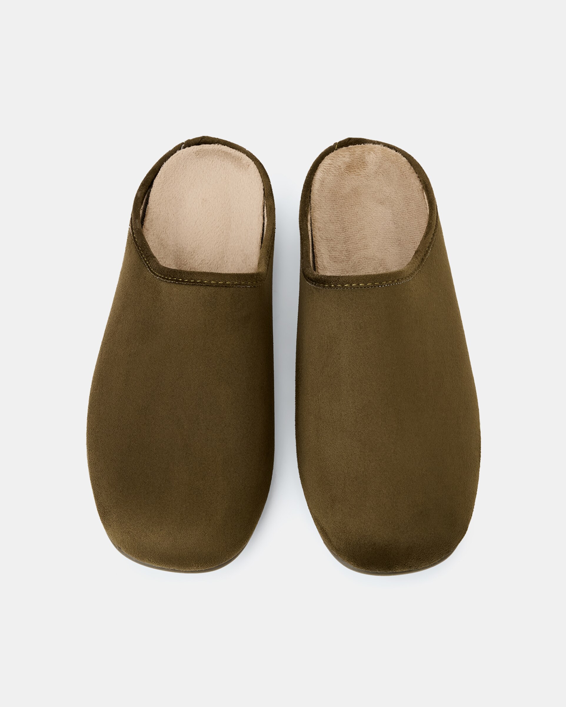 Zapatilla de casa de hombre con piso de goma 4